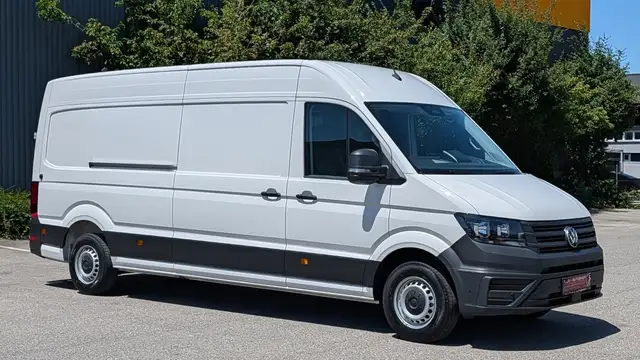 Volkswagen Crafter view 2