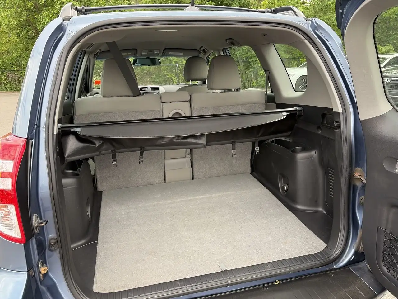 Toyota RAV 4 снимка Toyota RAV 4