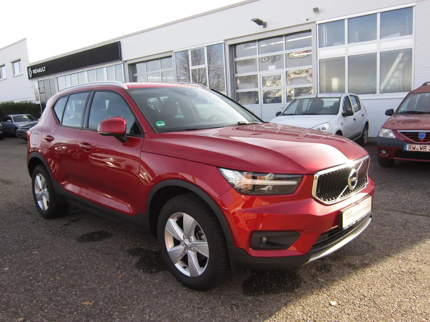Volvo XC40 XC40 T2 Momentum Pro Navigation, Klimaautomatik, Rouge - 1