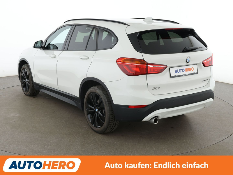BMW X1 sDrive 18i Advantage Aut.*NAVI*TEMPO*PDC*SHZ* — photo 4