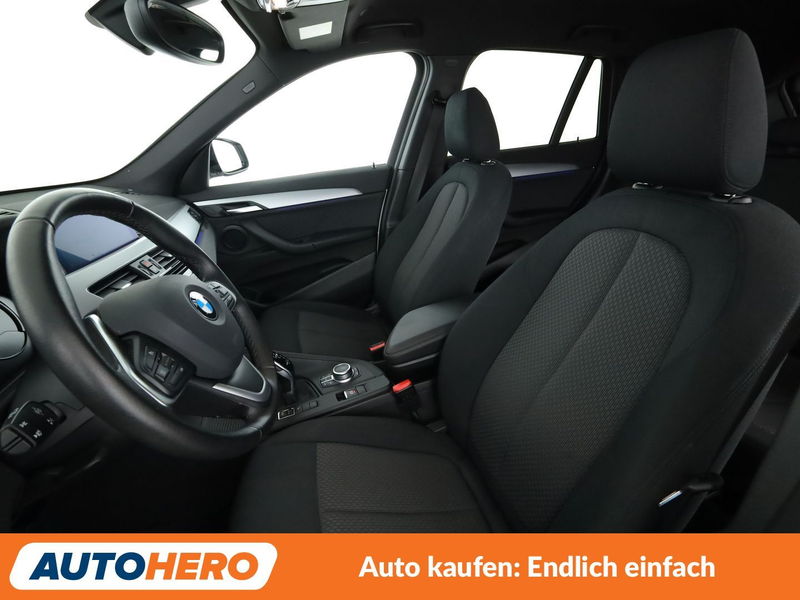 BMW X1 sDrive 18i Advantage Aut.*NAVI*TEMPO*PDC*SHZ* — photo 10