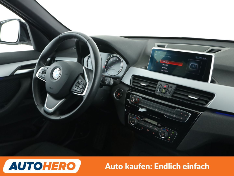 BMW X1 sDrive 18i Advantage Aut.*NAVI*TEMPO*PDC*SHZ* — photo 13