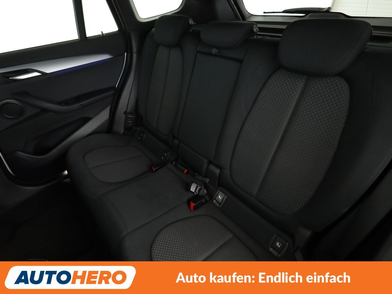 BMW X1 sDrive 18i Advantage Aut.*NAVI*TEMPO*PDC*SHZ* — photo 14