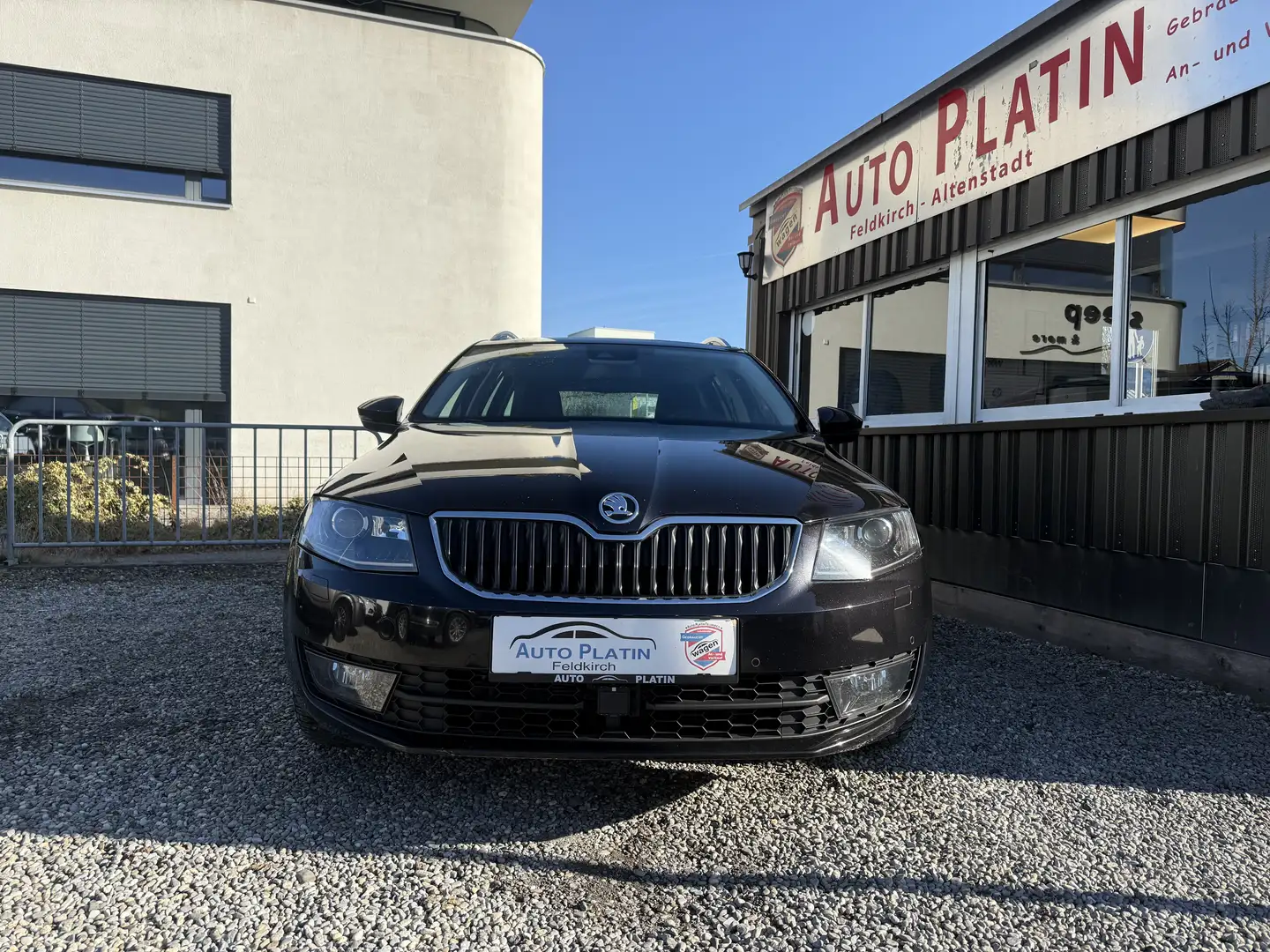 Skoda Octavia Combi 1,6 TDI Ambition+ DSG Schwarz - 2