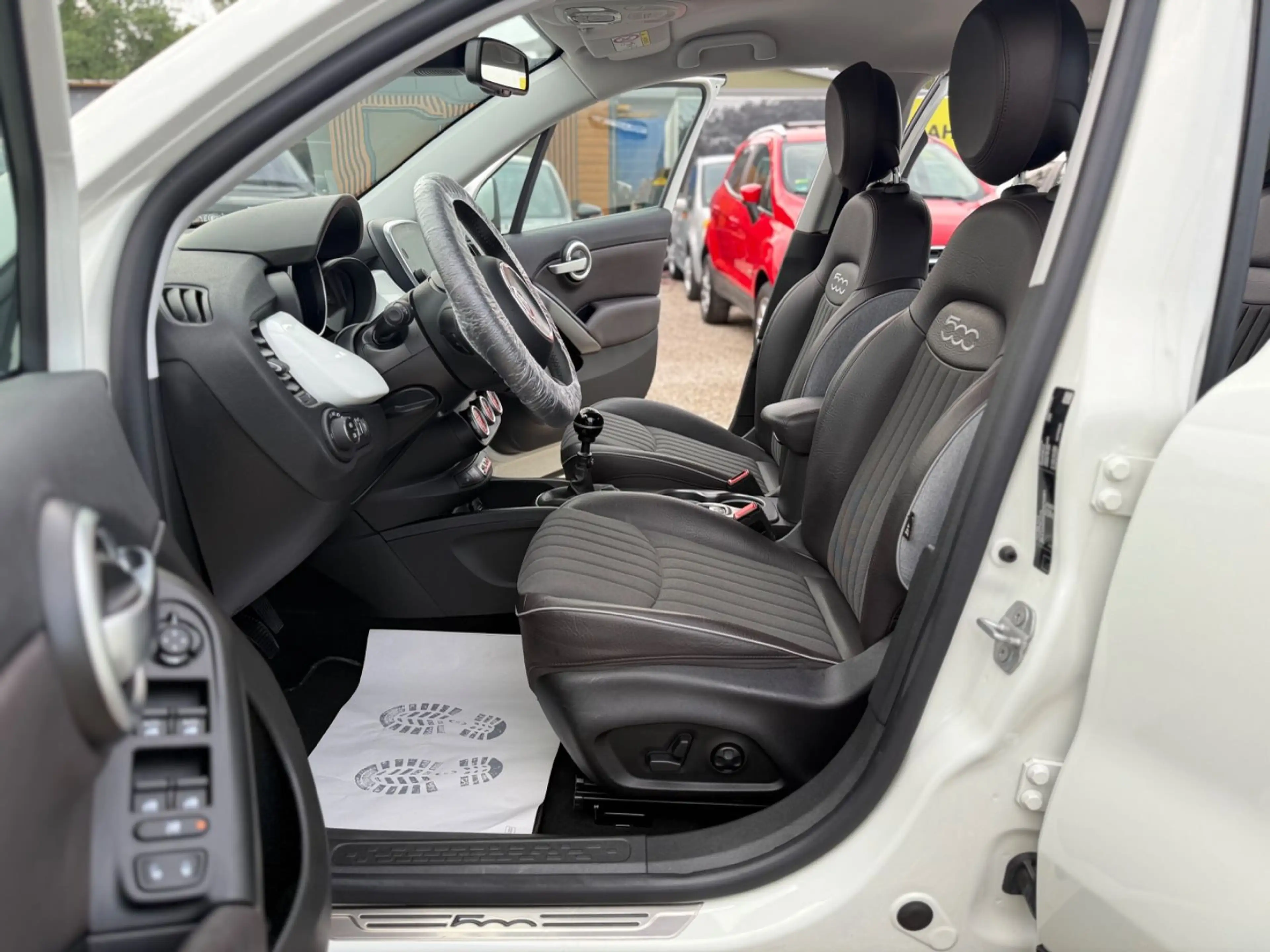 Fiat 500X Lounge /NAVI/SHZ/BI-XENON/TEMP/TÜV NEU/VOLL — photo 10