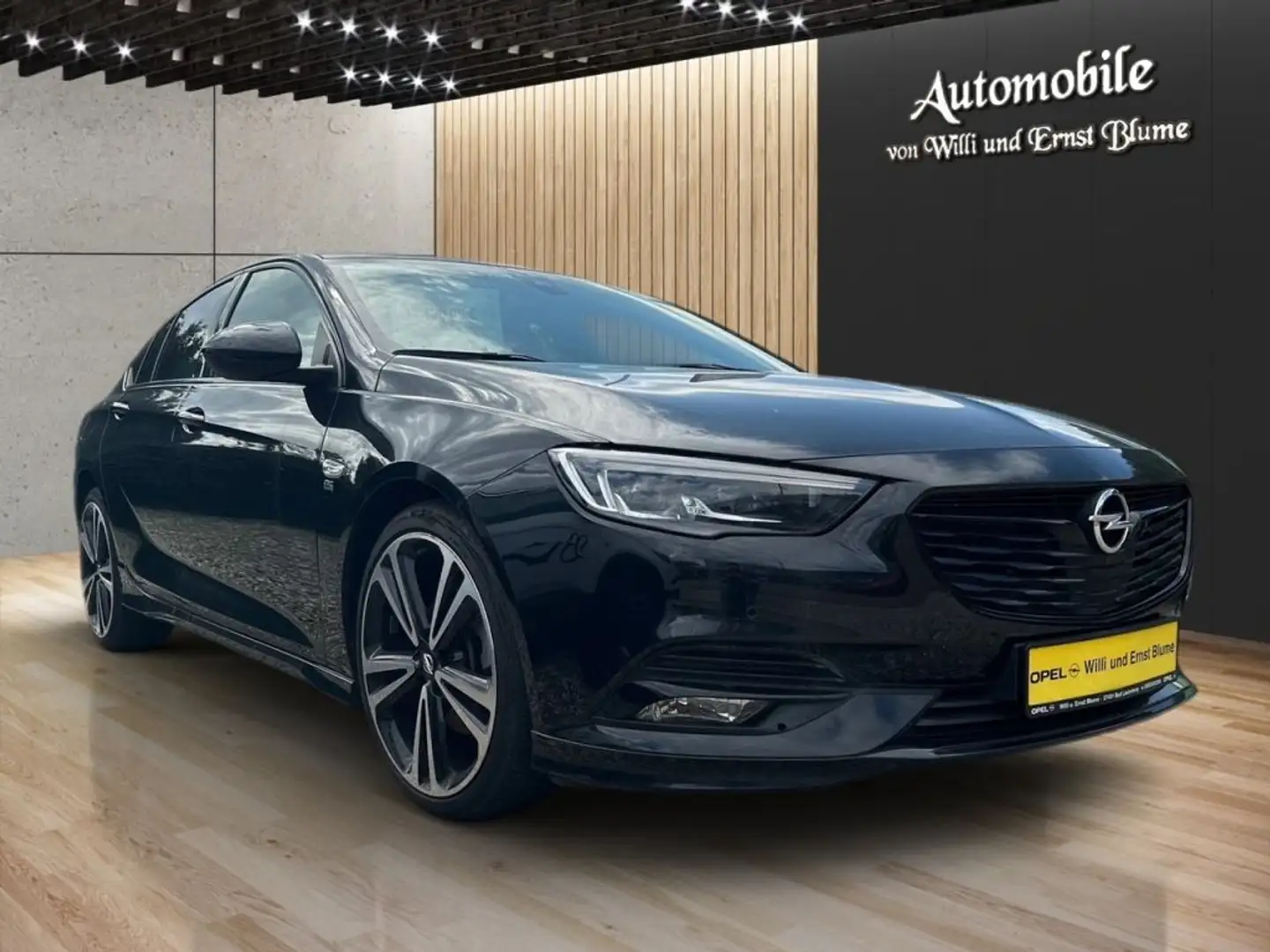 Opel Insignia Grand Sport 2.0 BiTurbo D 4x4 Automatik Ultimate 1 Noir - 2