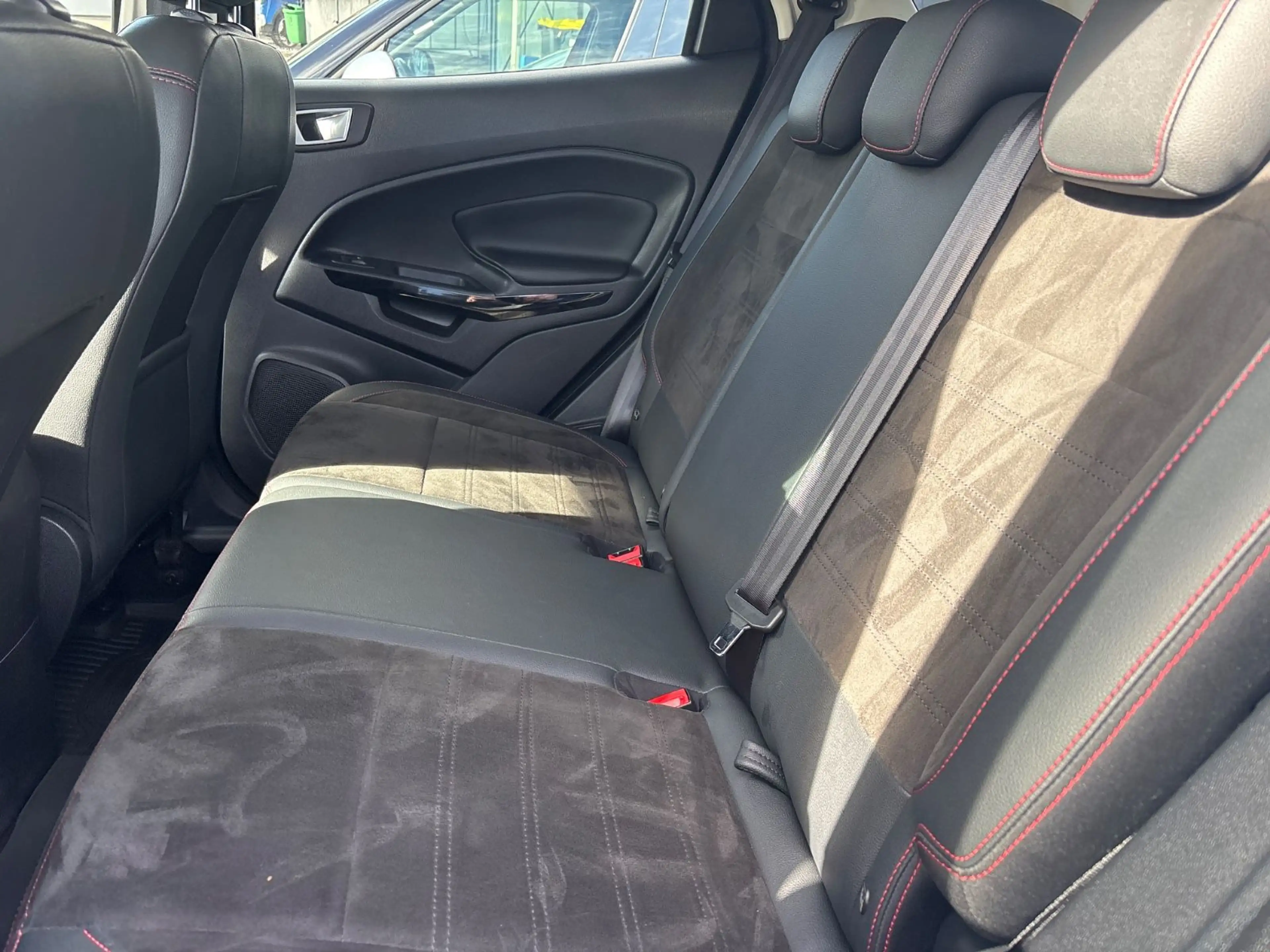 Ford EcoSport ST-Line ** 1 HAND + 43400 KM * — photo 10