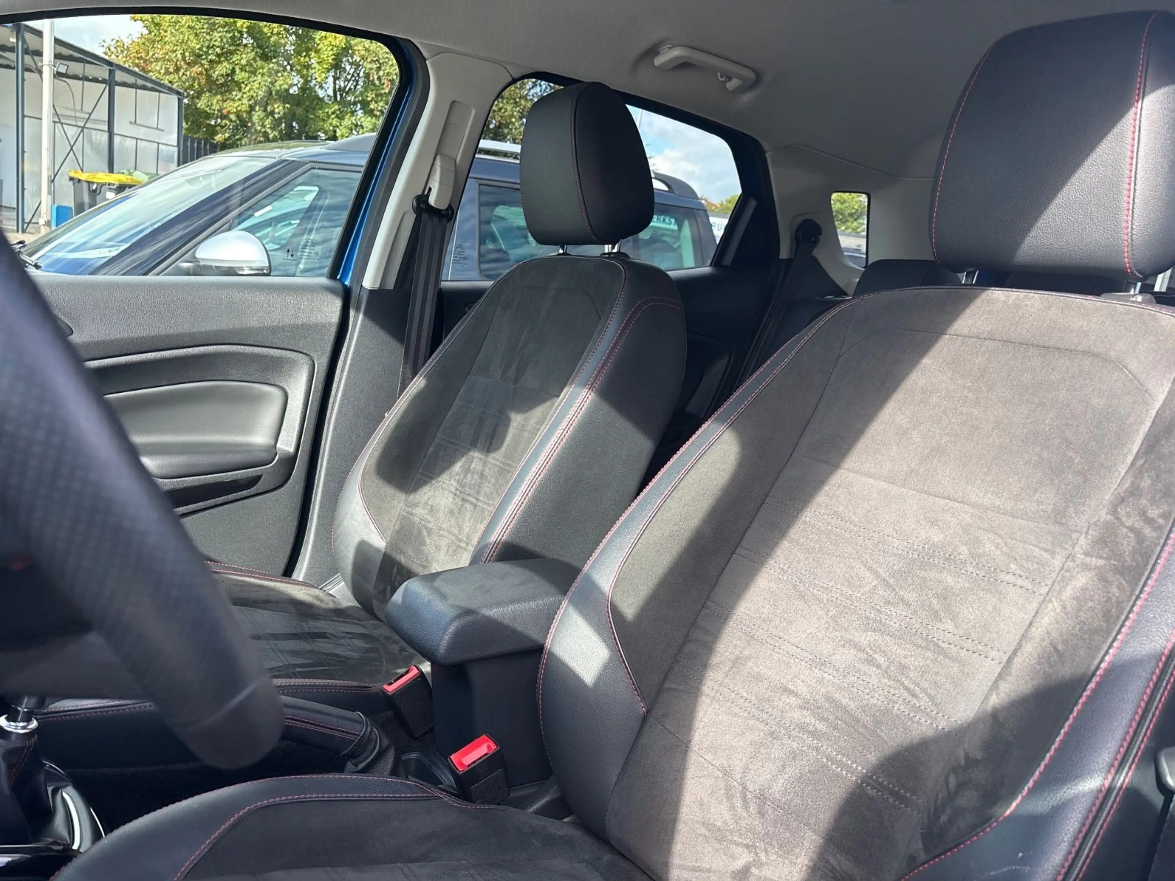 Ford EcoSport ST-Line ** 1 HAND + 43400 KM * — photo 8