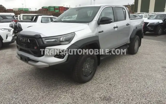 Toyota Hilux Pick-up double cabin GR SPORT 2.8L TURBO DIESEL AUTOMATIQUE EUROPEAN - EXPORT OUT EU TROPICAL VERSION