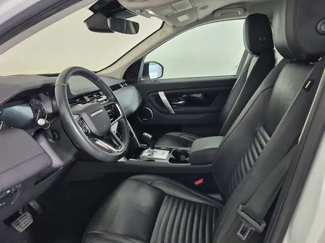 Land Rover Discovery Sport view 15