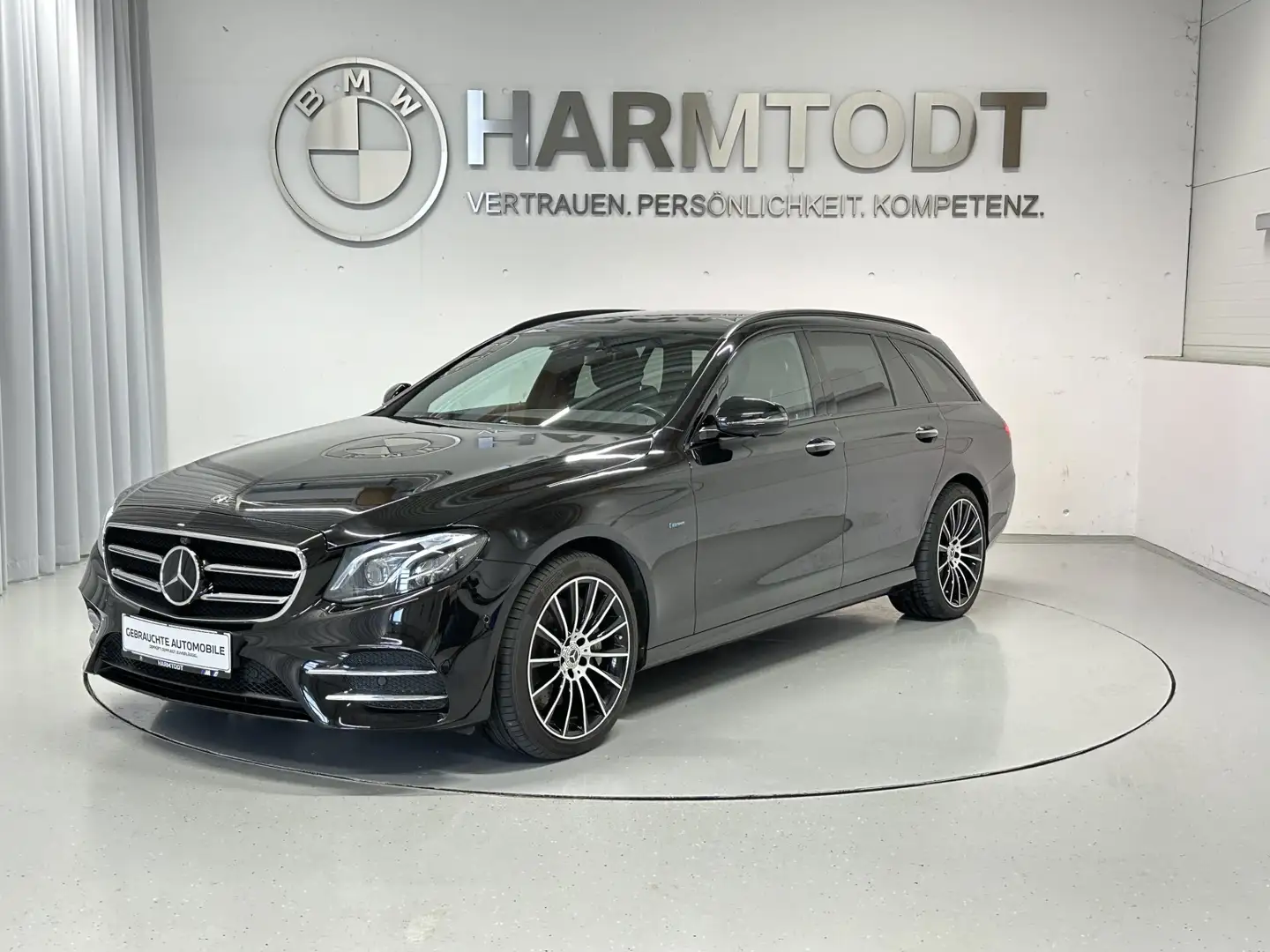 Mercedes-Benz E 300 E 300de T-Modell Schwarz - 2