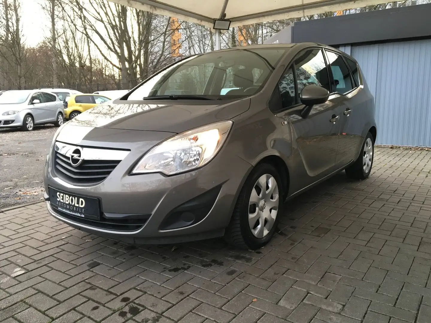 Opel Meriva 1.4 Edition Enjoy Autom/1.H/48TKM/Klima Grau - 1