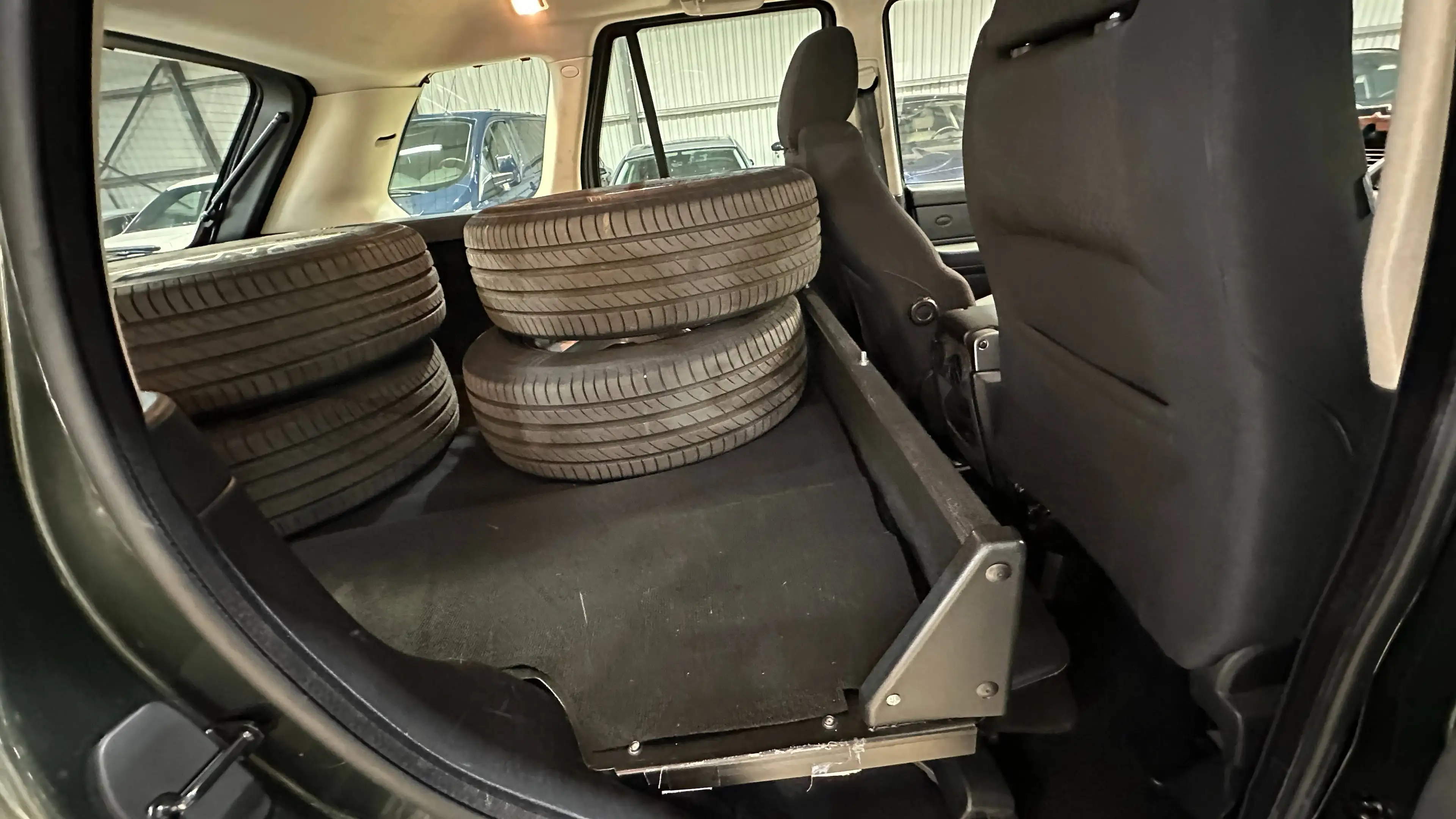 Land Rover Range Rover Sport 2.7 TdV6 24V SE — photo 15