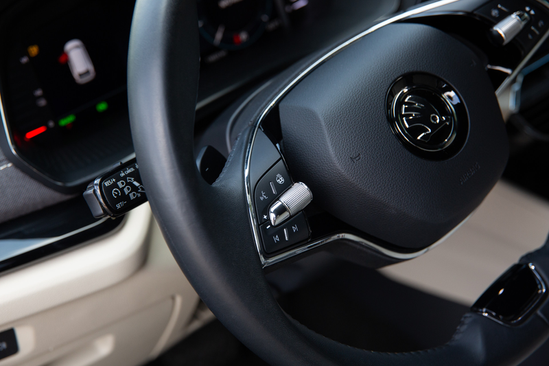 Skoda Octavia Combi 1.4 TSI iV PHEV Style , Memory, Carplay, Sto — photo 11