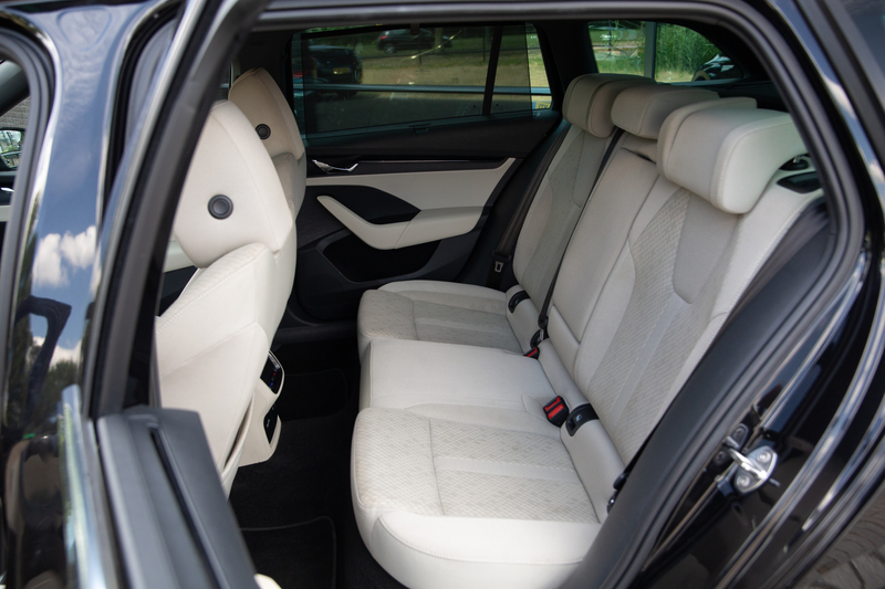 Skoda Octavia Combi 1.4 TSI iV PHEV Style , Memory, Carplay, Sto — photo 10