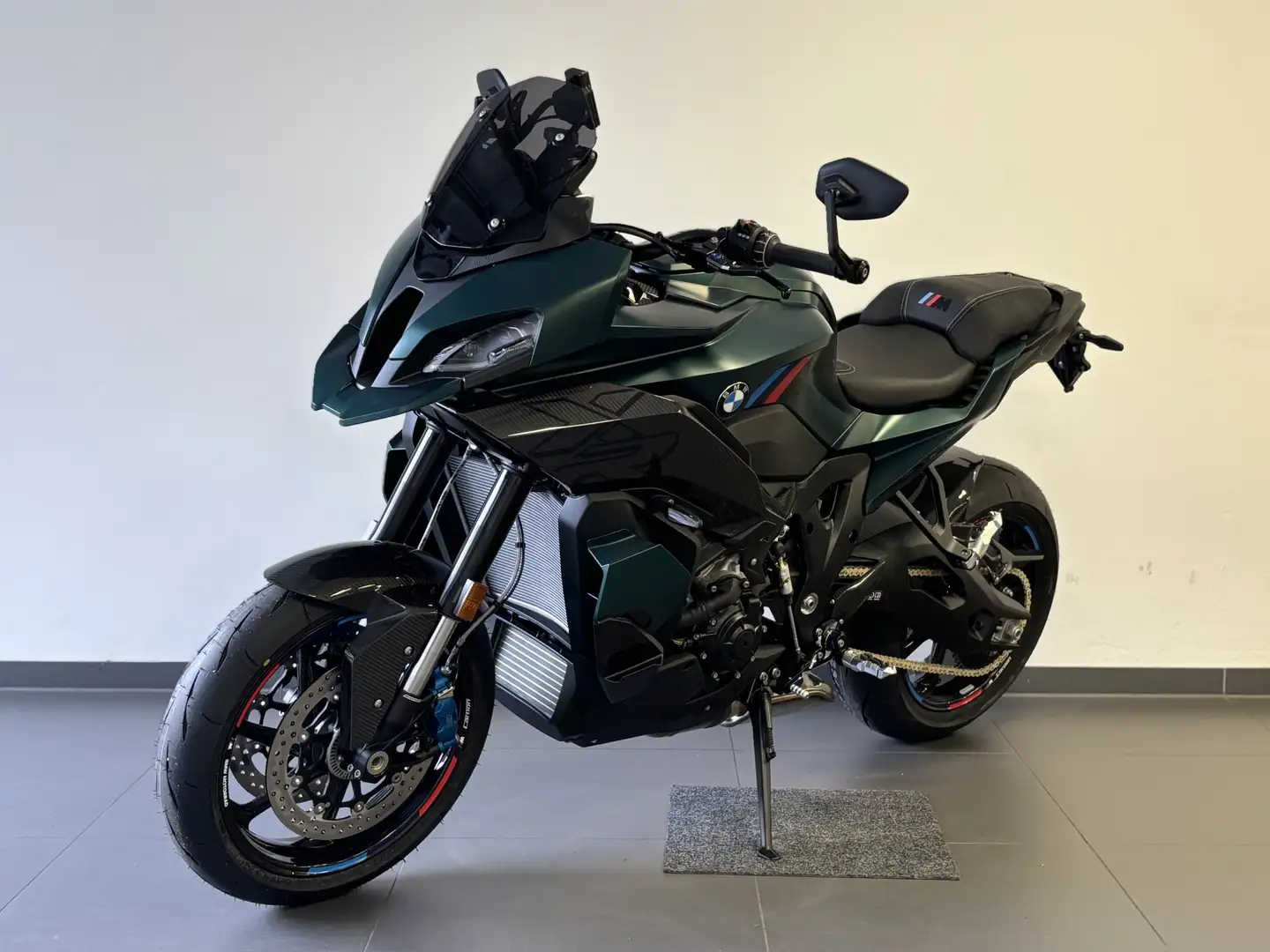 BMW M 1000 XR MY26 M-Competition + NEU + SOFORT Verde - 2