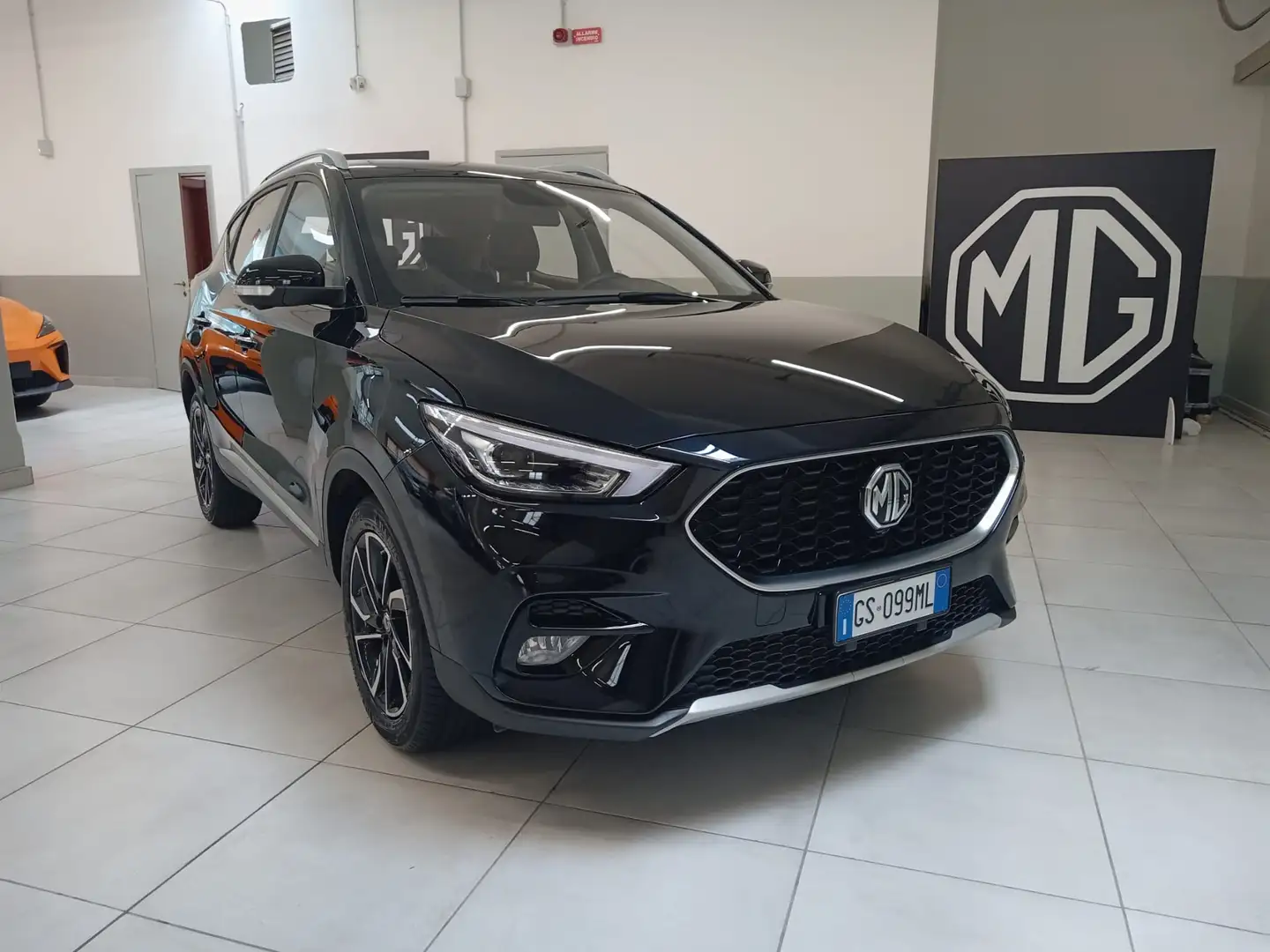 MG ZS 1.0T 6AT LUXURY - BLACK Nero - 1