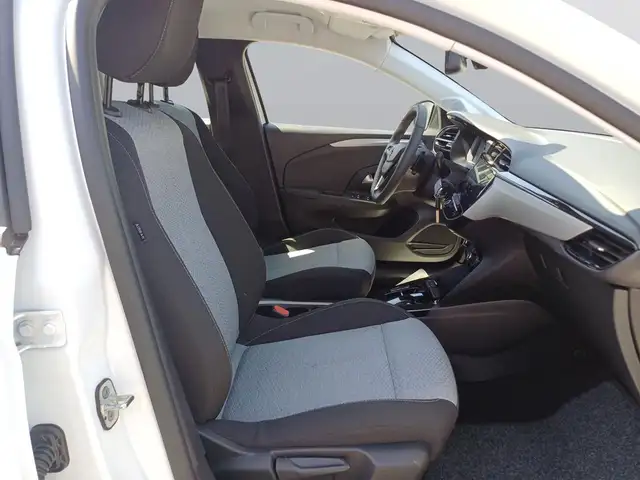 Opel Corsa view 11