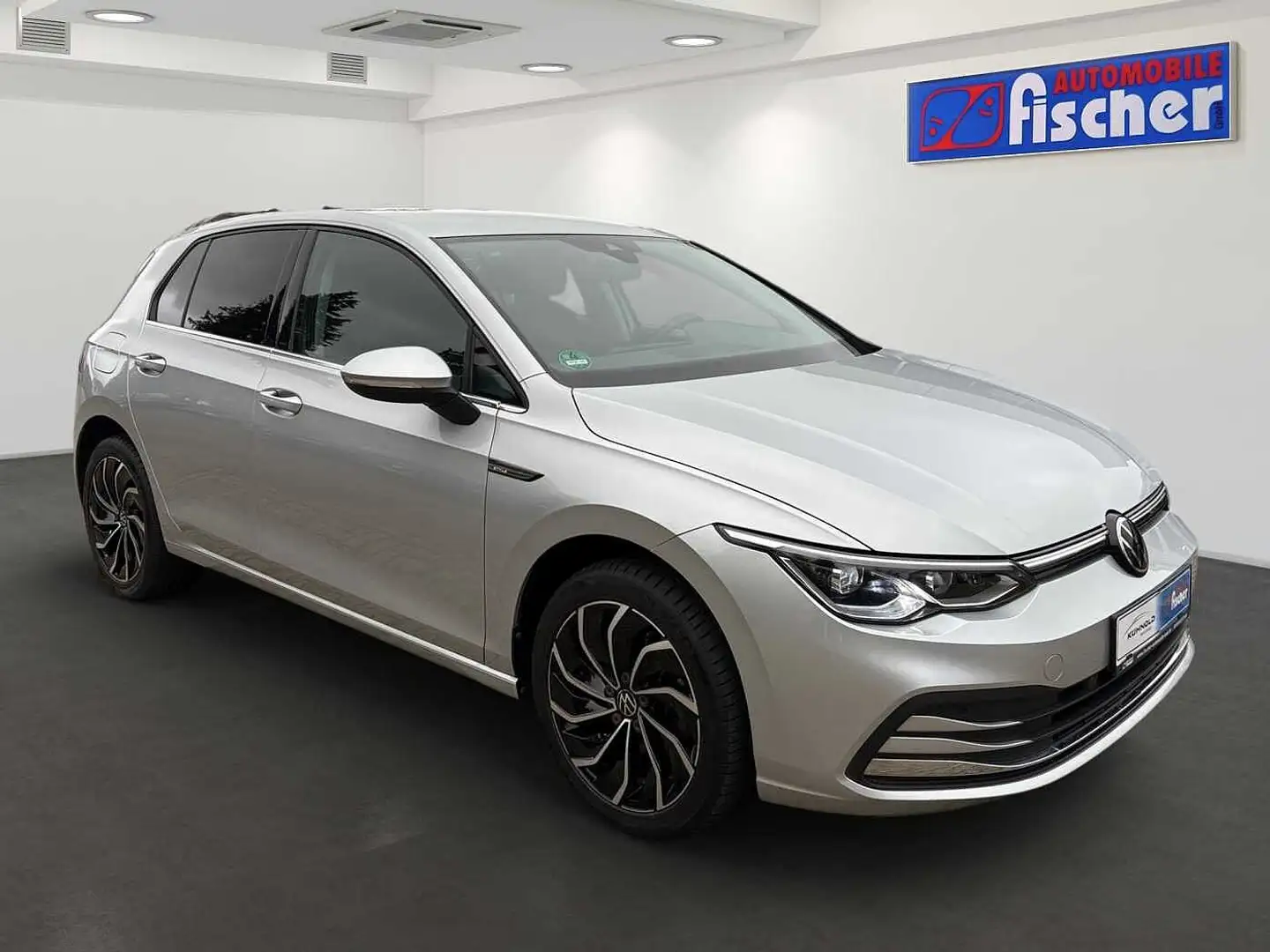 Volkswagen Golf VIII 1.5 eTSI MildhybridStyle Grantie Navi PDC RFK Argent - 2