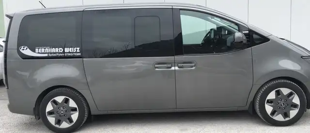 Hyundai STARIA Bus 2,2 CRDi Trend Line 4WD DCT Aut.