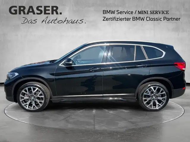 BMW X1 view 3