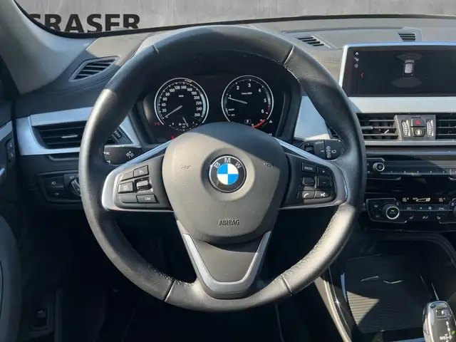 BMW X1 view 11