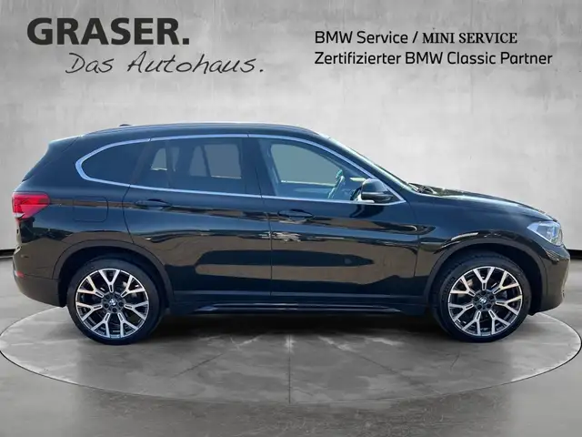 BMW X1 view 8