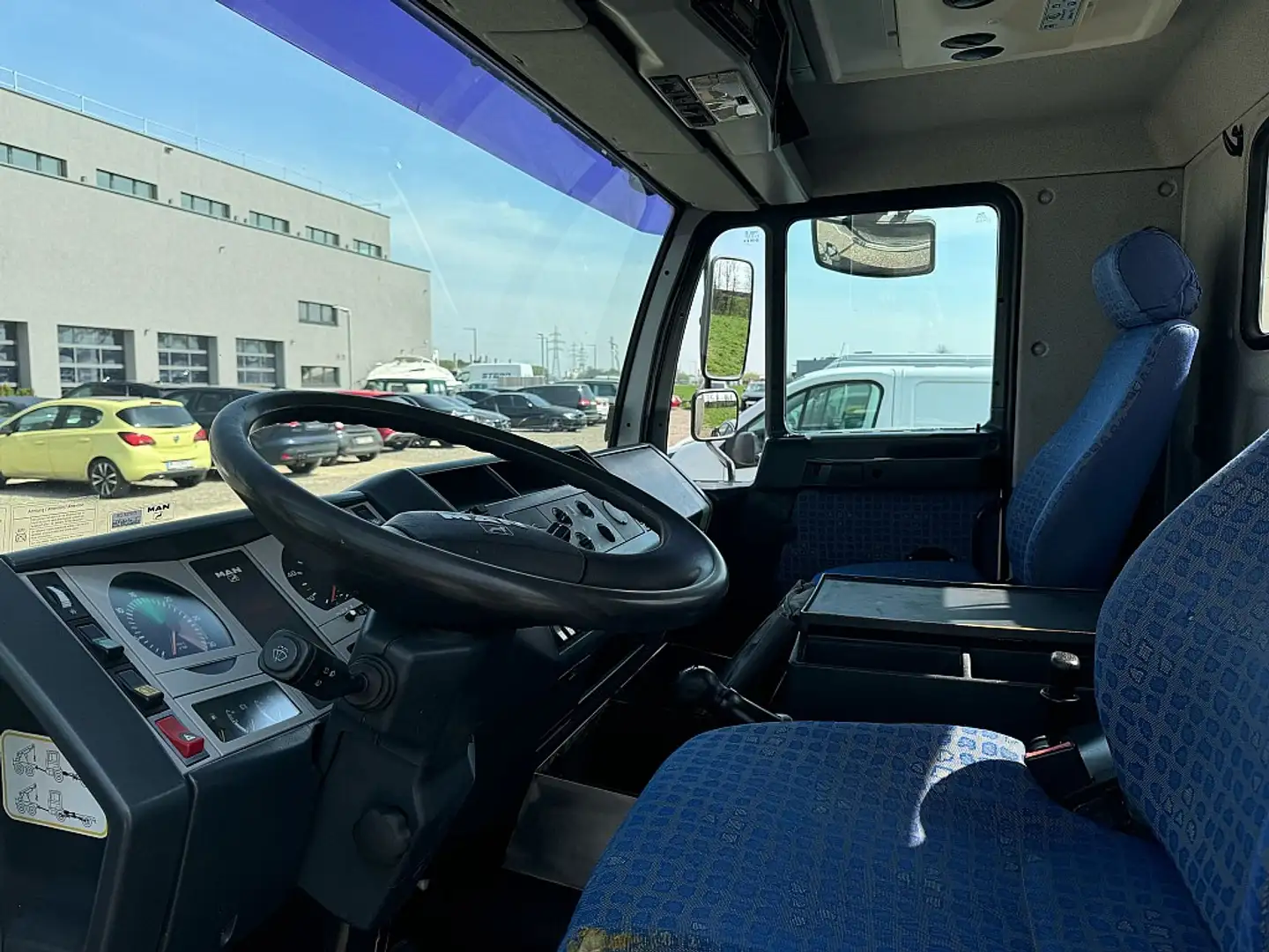 MAN LE 8.150 *Differenzbesteuert* Weiß - 2