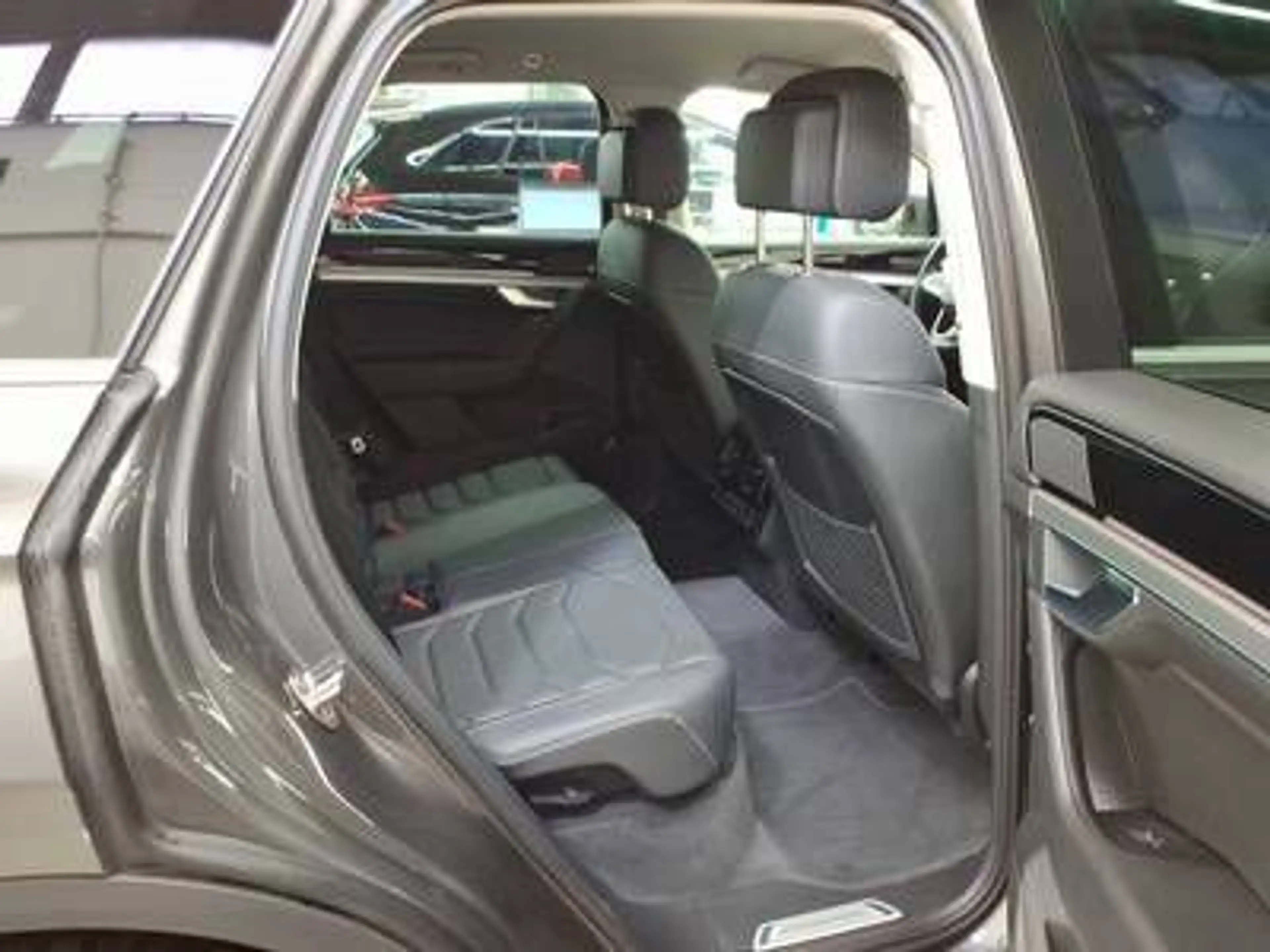 Volkswagen Touareg ELEGANCE 3.0TDI 231PS NP.93T ACC.AHK.KAMERA.NAVI.L — photo 6