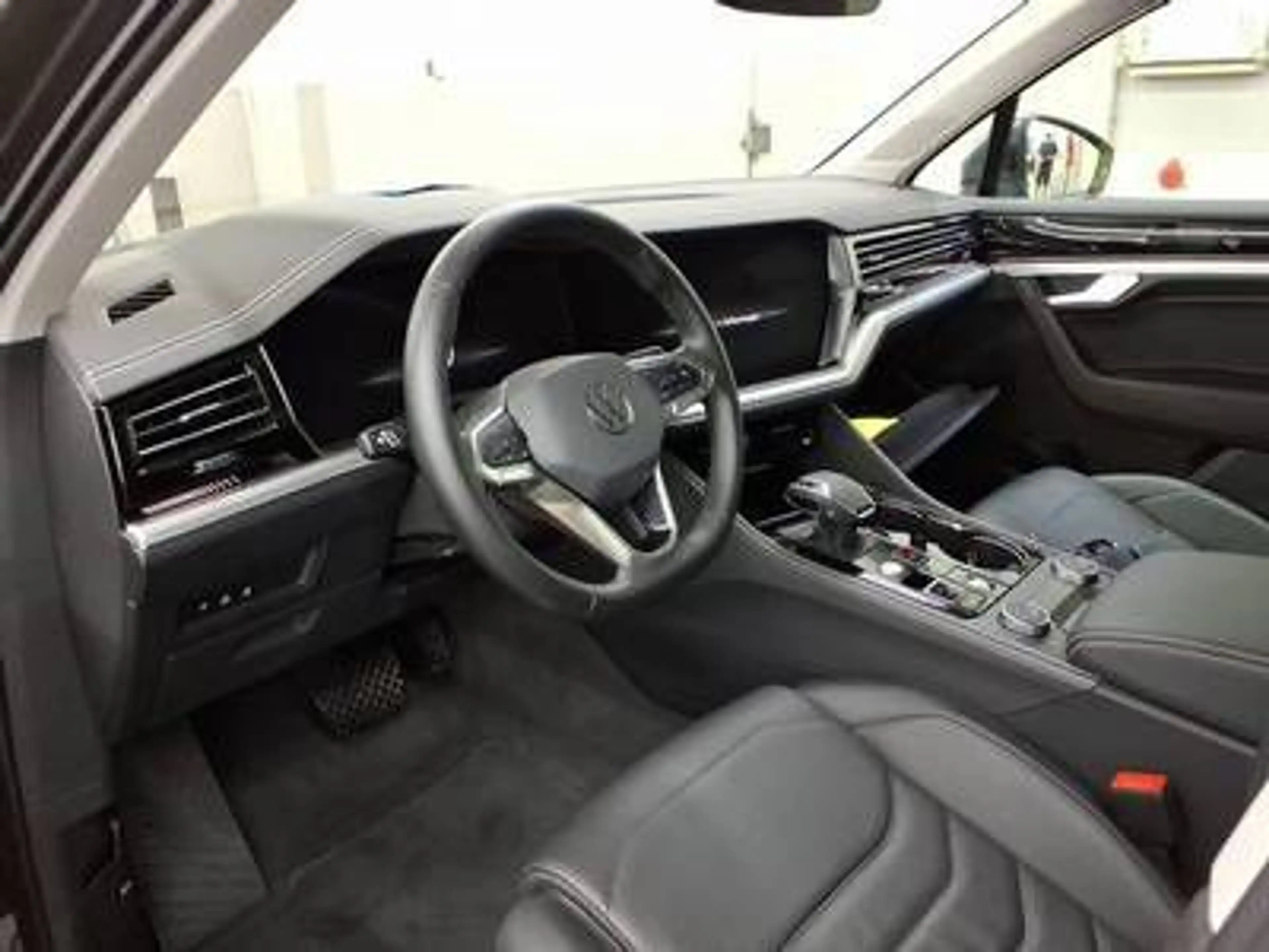 Volkswagen Touareg ELEGANCE 3.0TDI 231PS NP.93T ACC.AHK.KAMERA.NAVI.L — photo 4