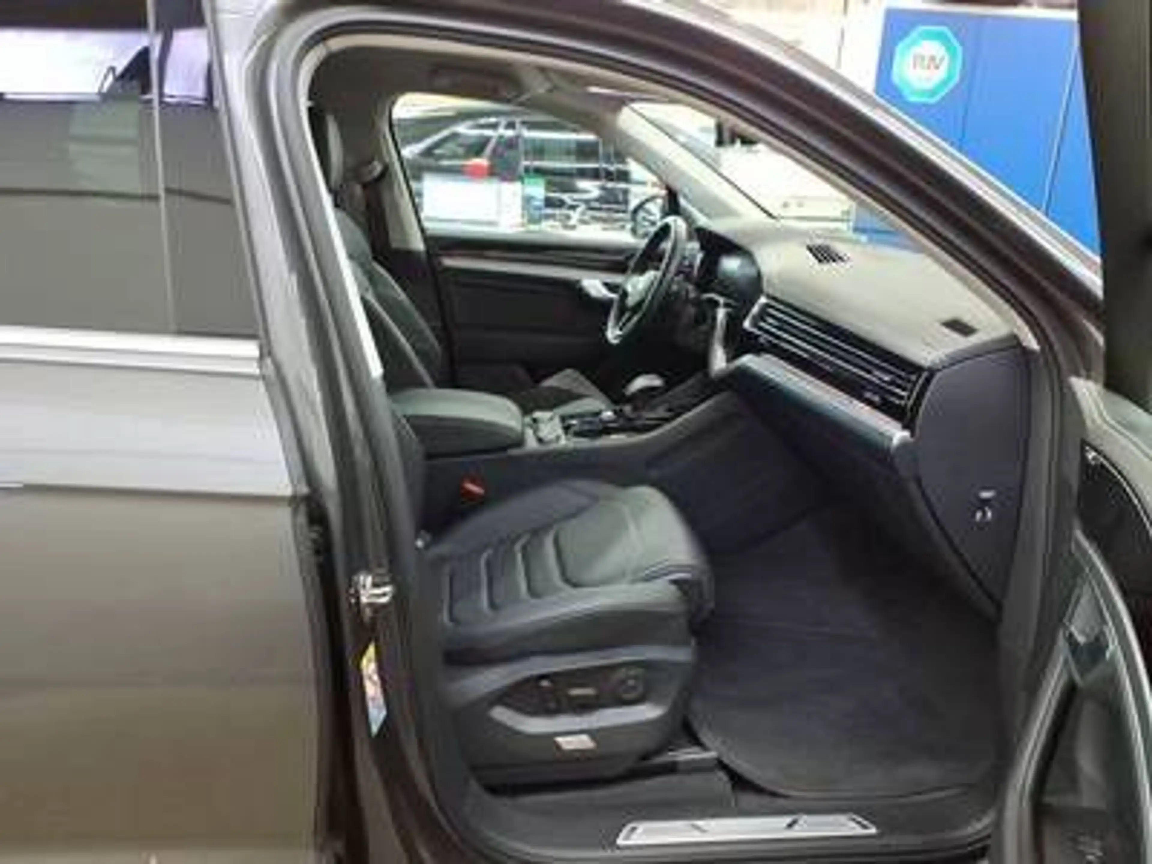 Volkswagen Touareg ELEGANCE 3.0TDI 231PS NP.93T ACC.AHK.KAMERA.NAVI.L — photo 5