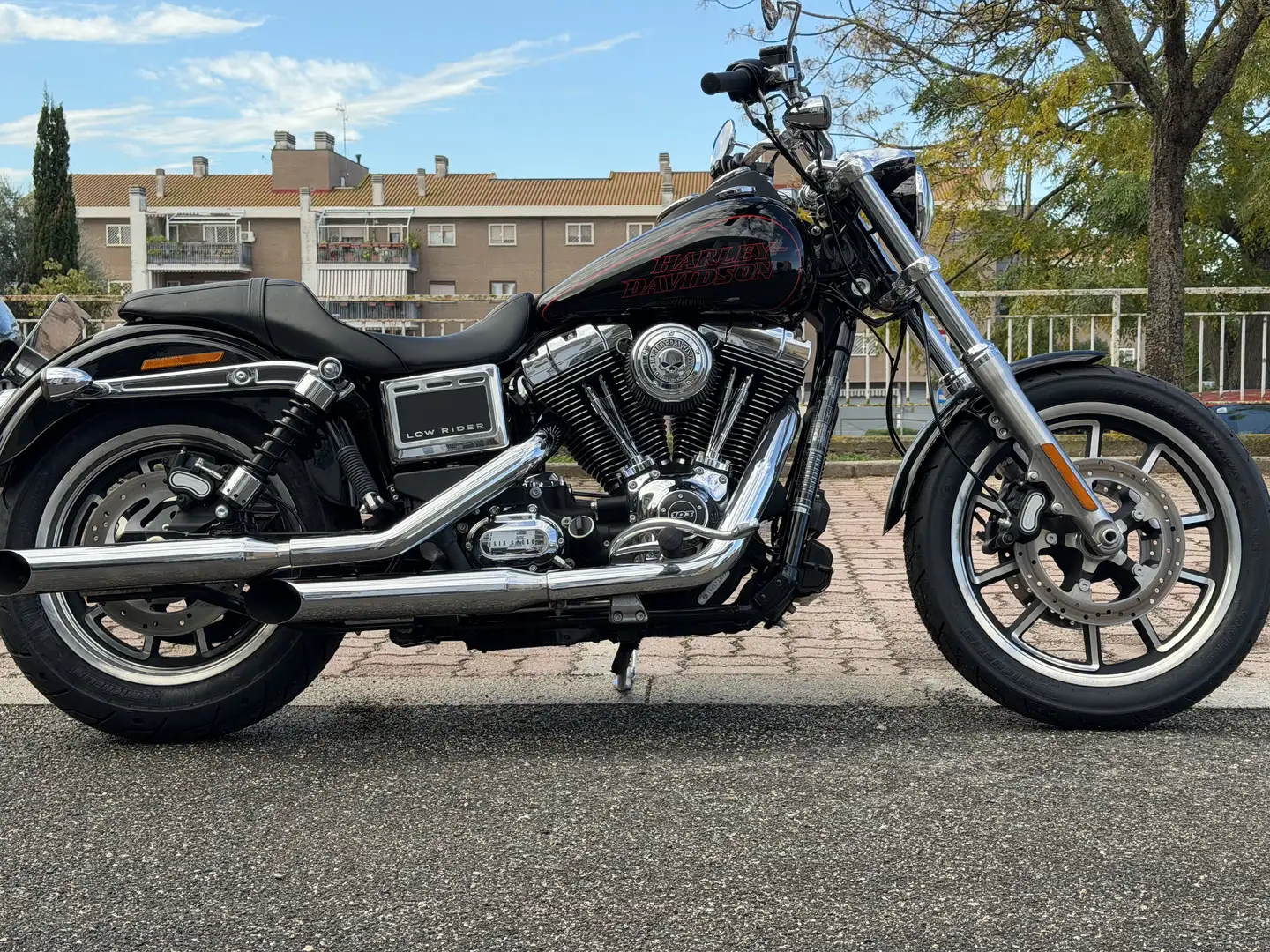 Harley-Davidson Dyna Low Rider FXDL - 1