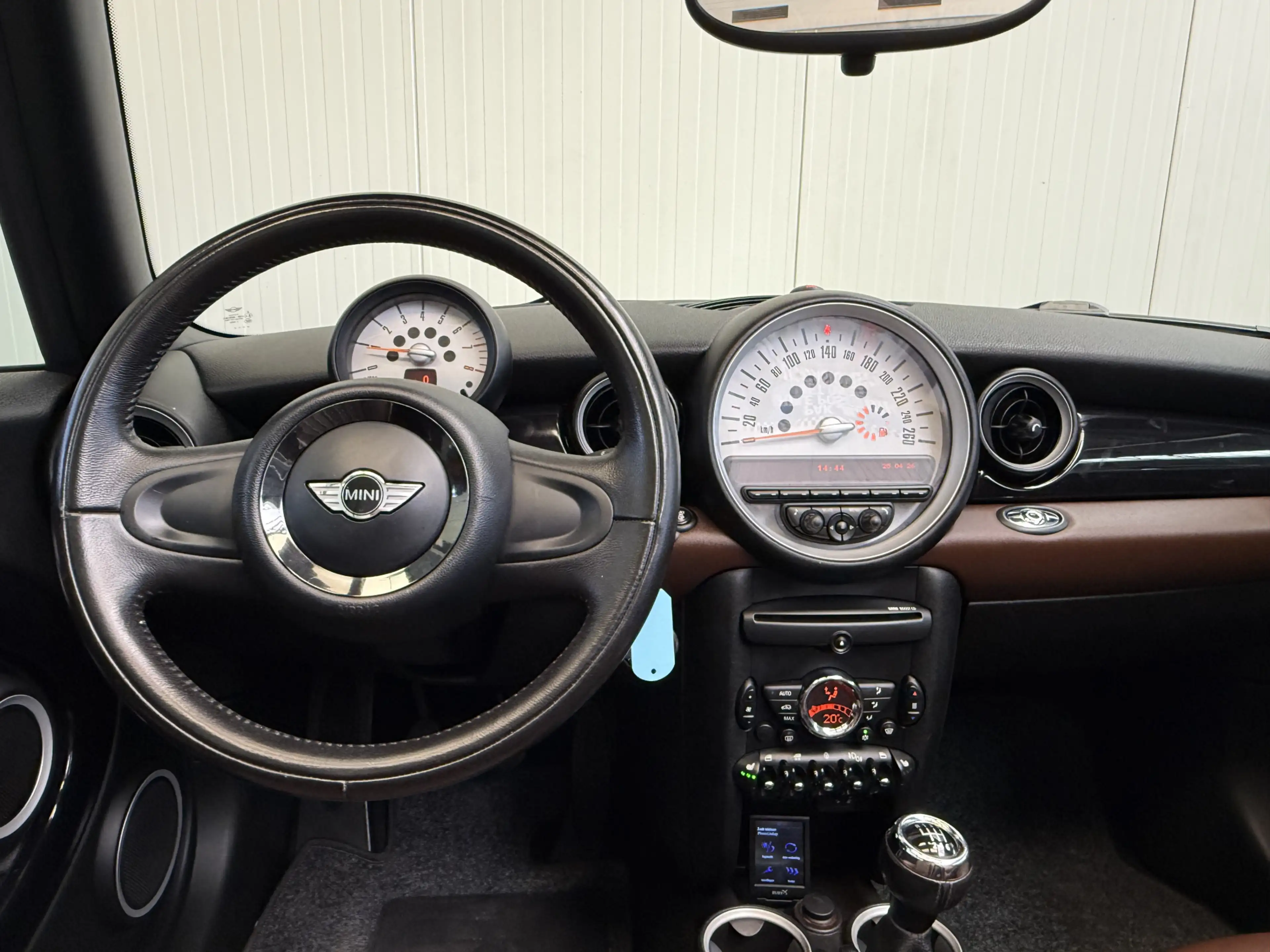 MINI One Cabrio Mini 1.6 Chili LEDER-AIRCO/ECC-LMV-PDC — photo 24