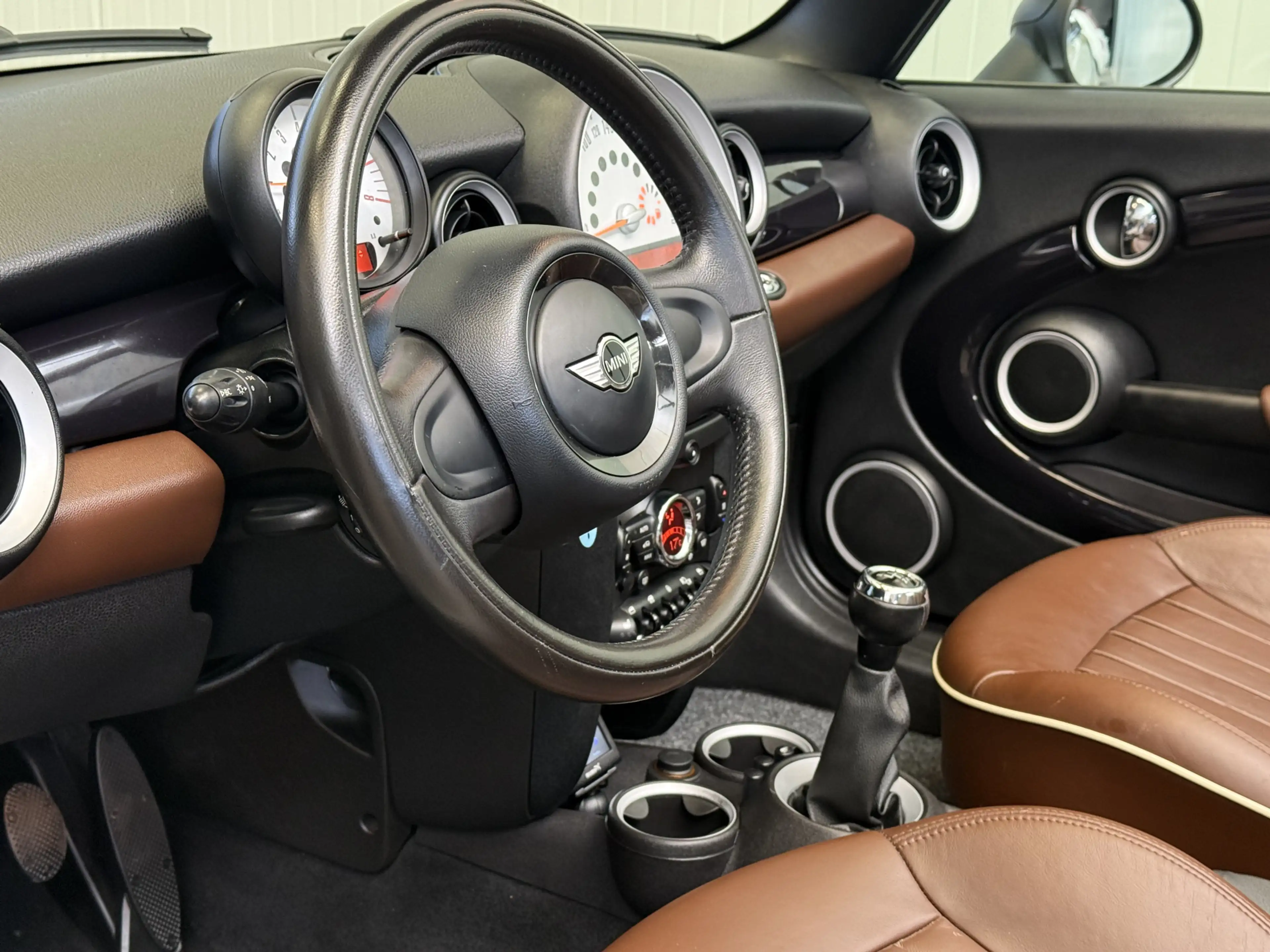 MINI One Cabrio Mini 1.6 Chili LEDER-AIRCO/ECC-LMV-PDC — photo 27