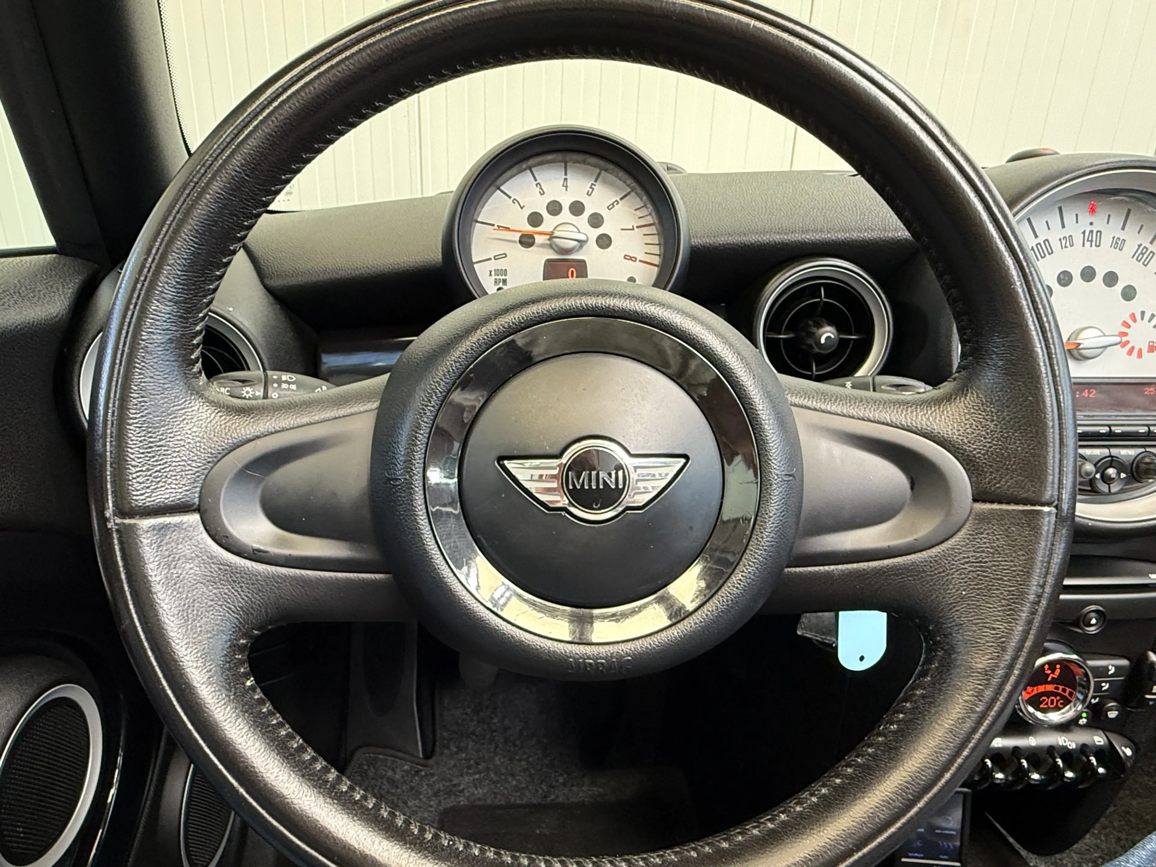 MINI One Cabrio Mini 1.6 Chili LEDER-AIRCO/ECC-LMV-PDC — photo 15