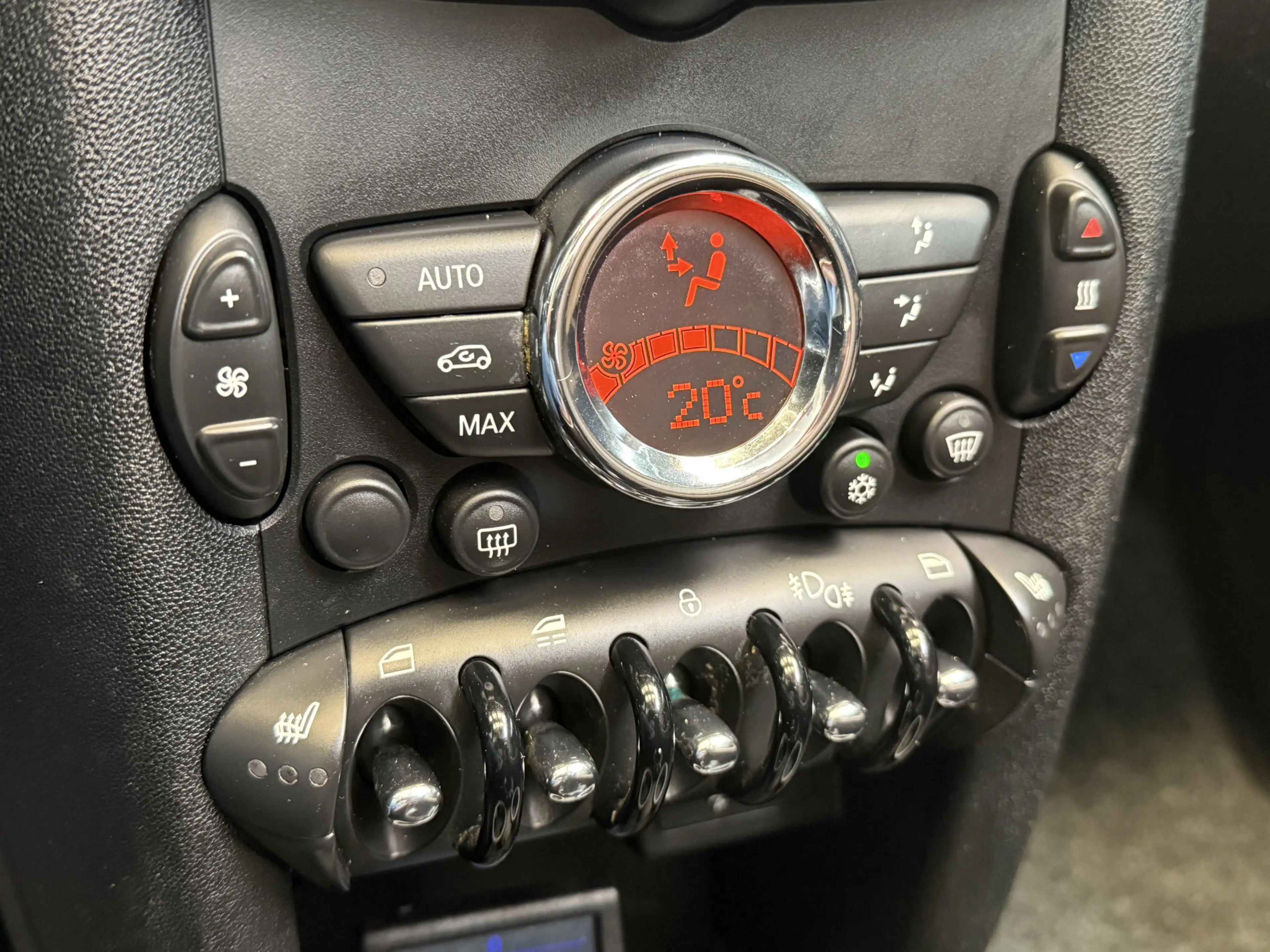 MINI One Cabrio Mini 1.6 Chili LEDER-AIRCO/ECC-LMV-PDC — photo 22