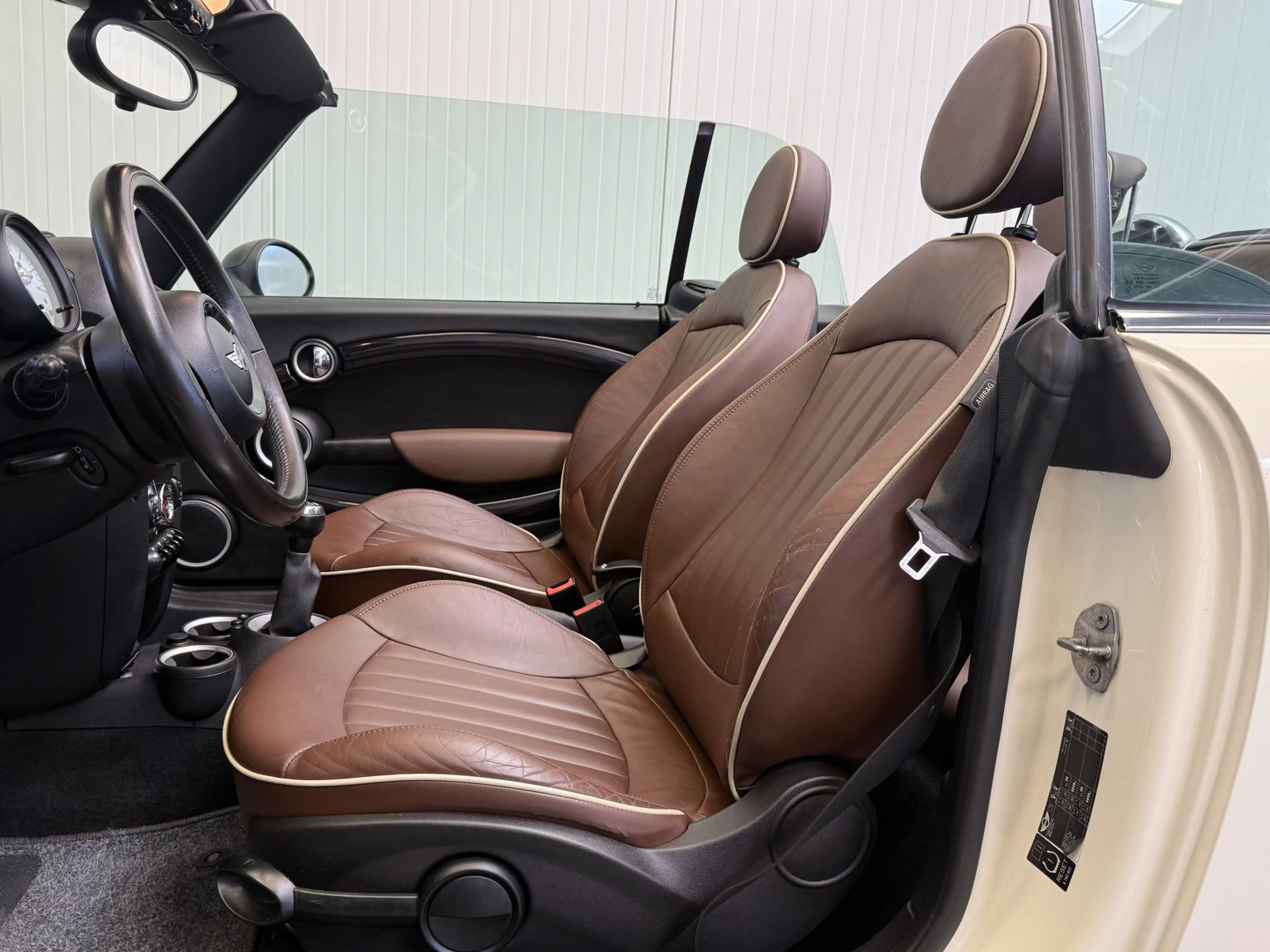 MINI One Cabrio Mini 1.6 Chili LEDER-AIRCO/ECC-LMV-PDC — photo 28
