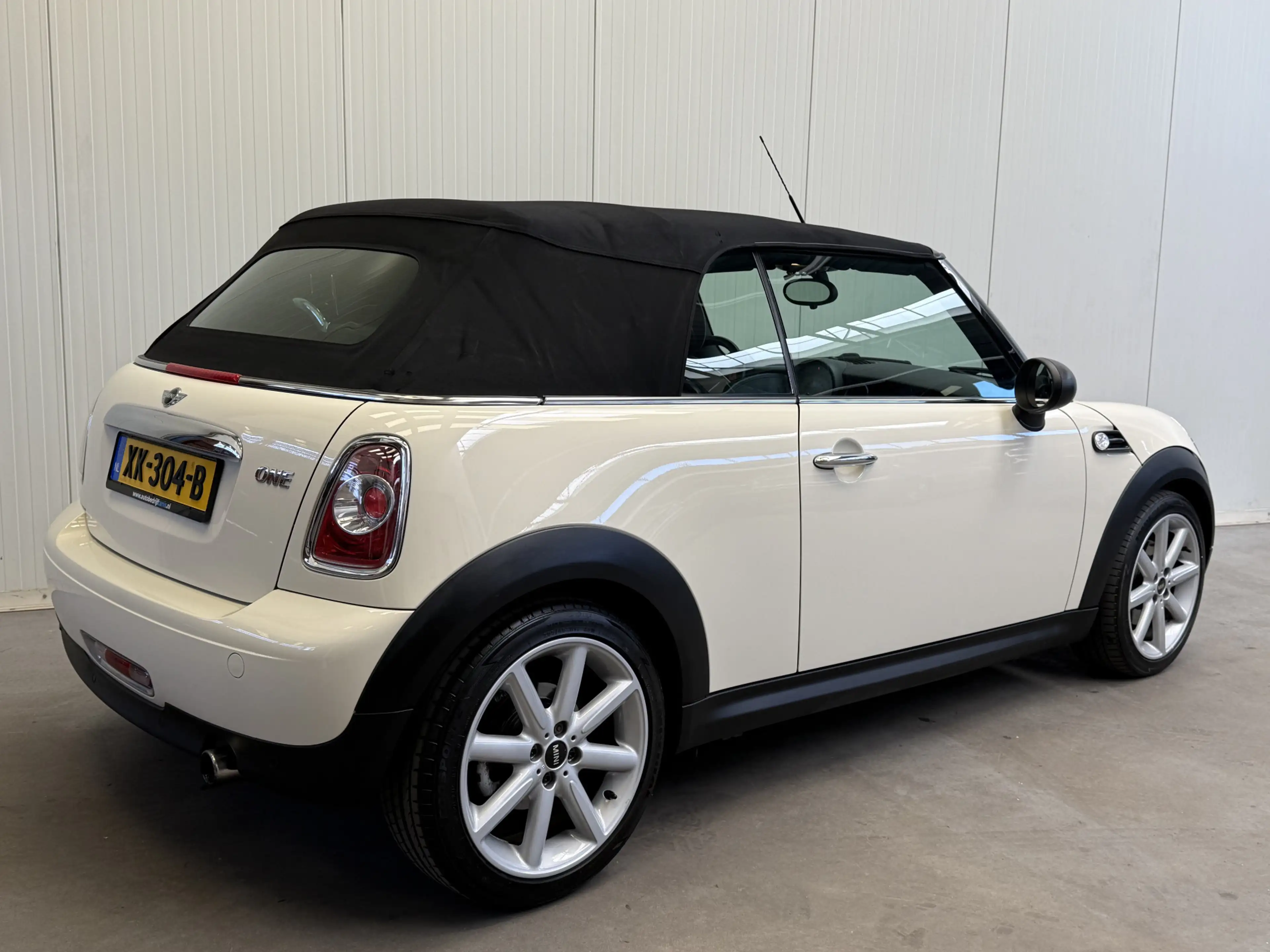 MINI One Cabrio Mini 1.6 Chili LEDER-AIRCO/ECC-LMV-PDC — photo 37