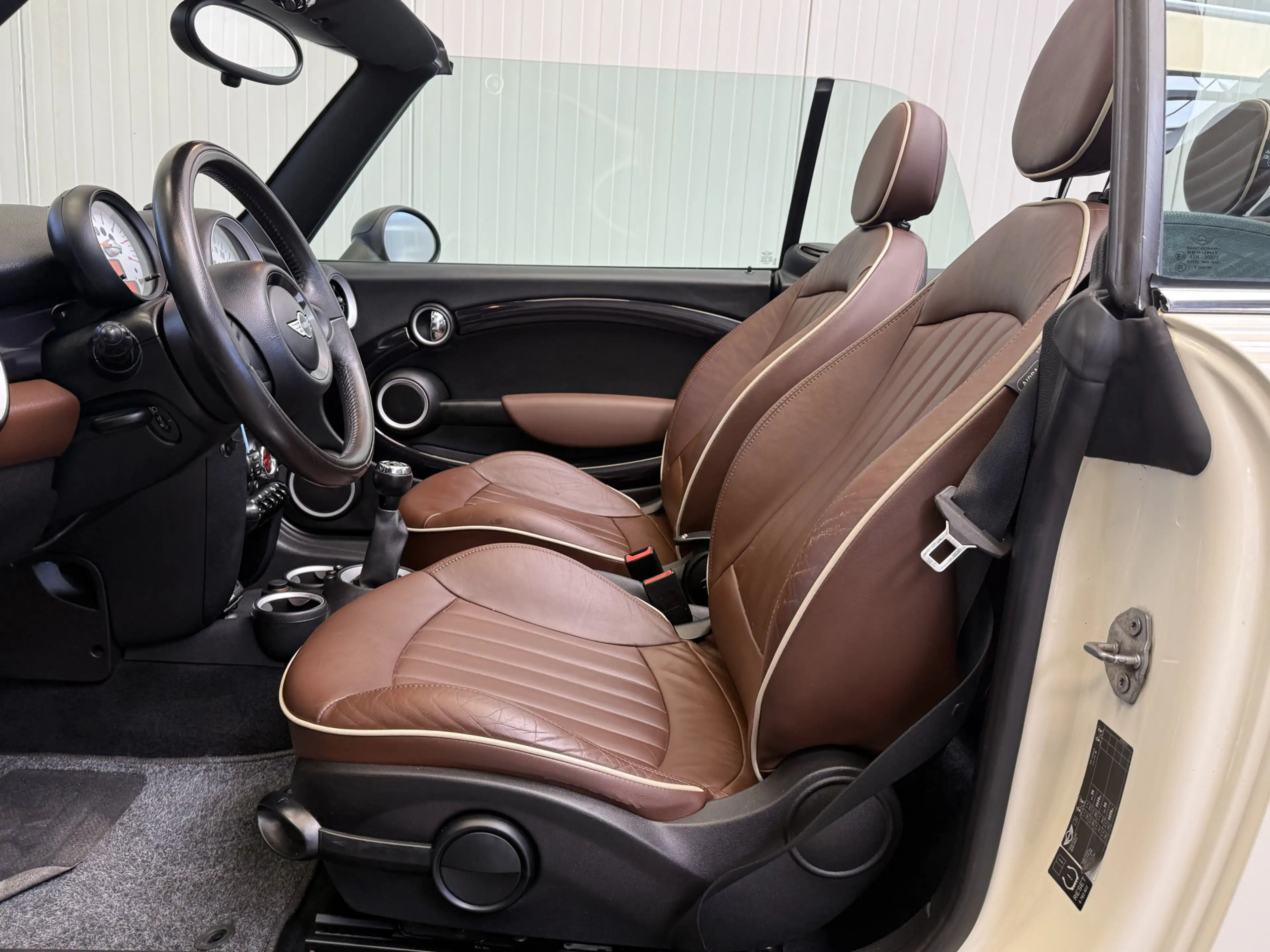 MINI One Cabrio Mini 1.6 Chili LEDER-AIRCO/ECC-LMV-PDC — photo 3
