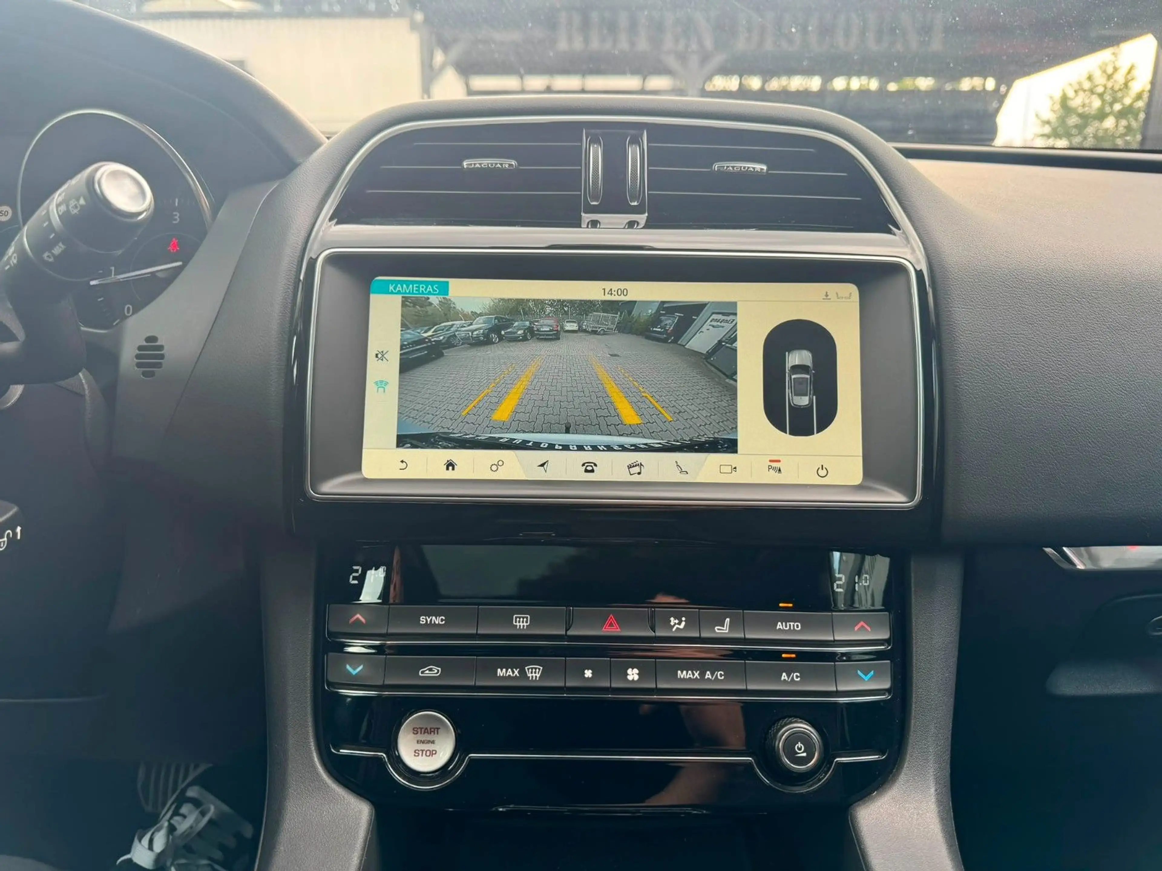 Jaguar F-Pace F-PACE AUTOM°PANO°LED°KAMERA°ACC°HEAD-UP°AHK! — photo 15