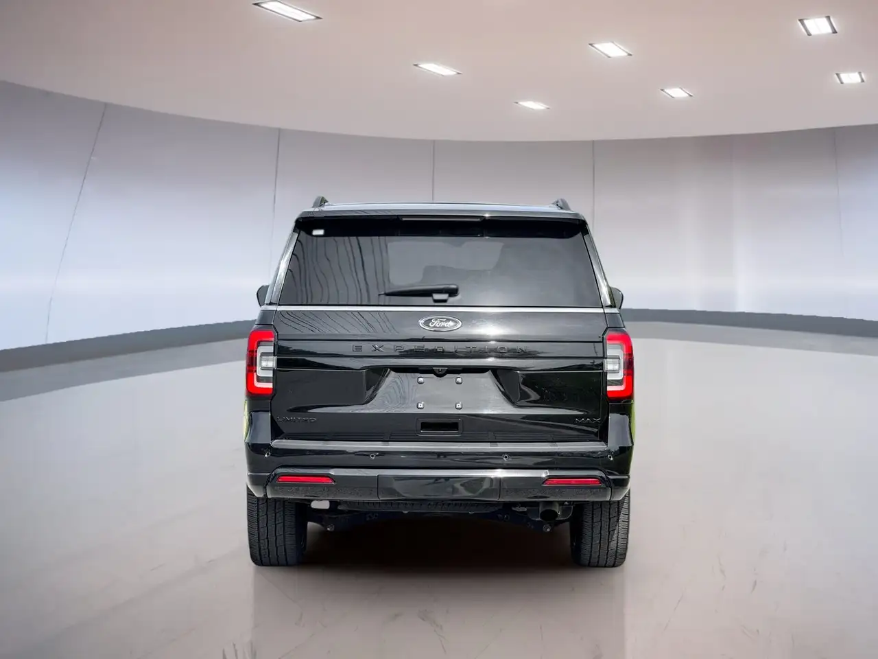 Ford Expedition снимка Ford Expedition