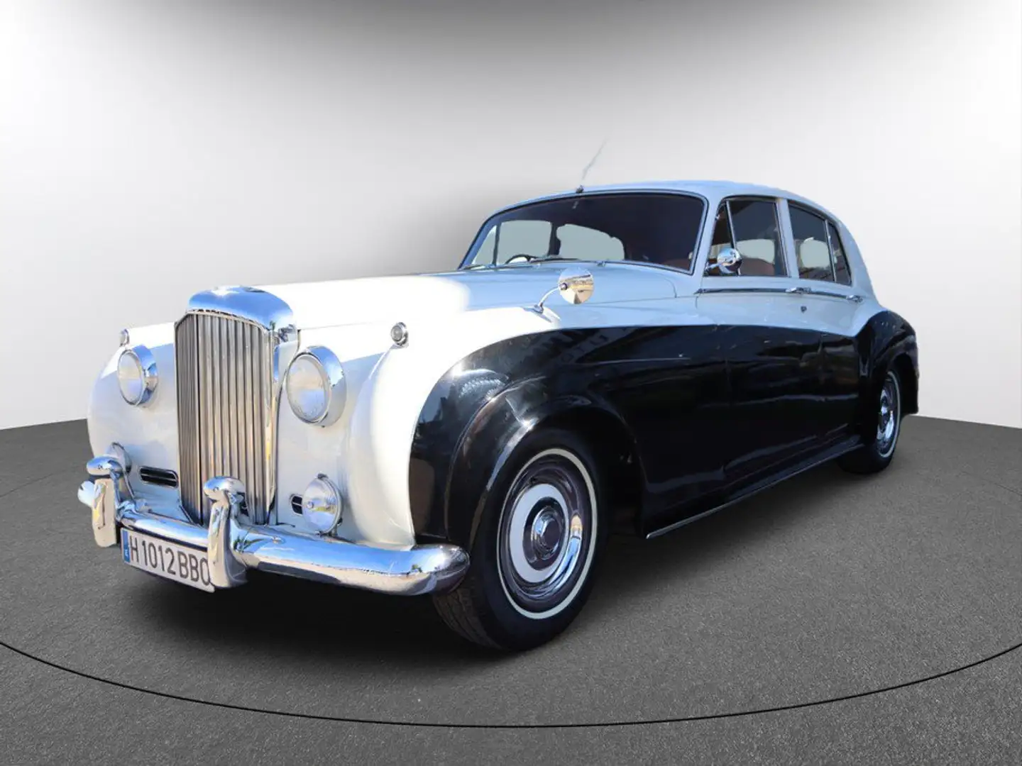 Bentley S2 6.3 V8 - 1
