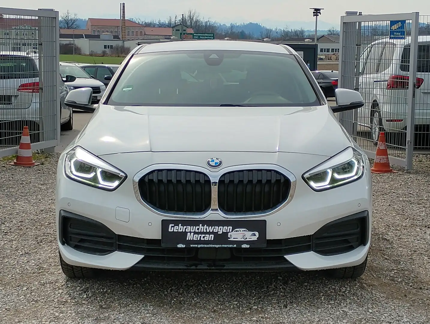 BMW 116 d Top Ausstattung Weiß - 2