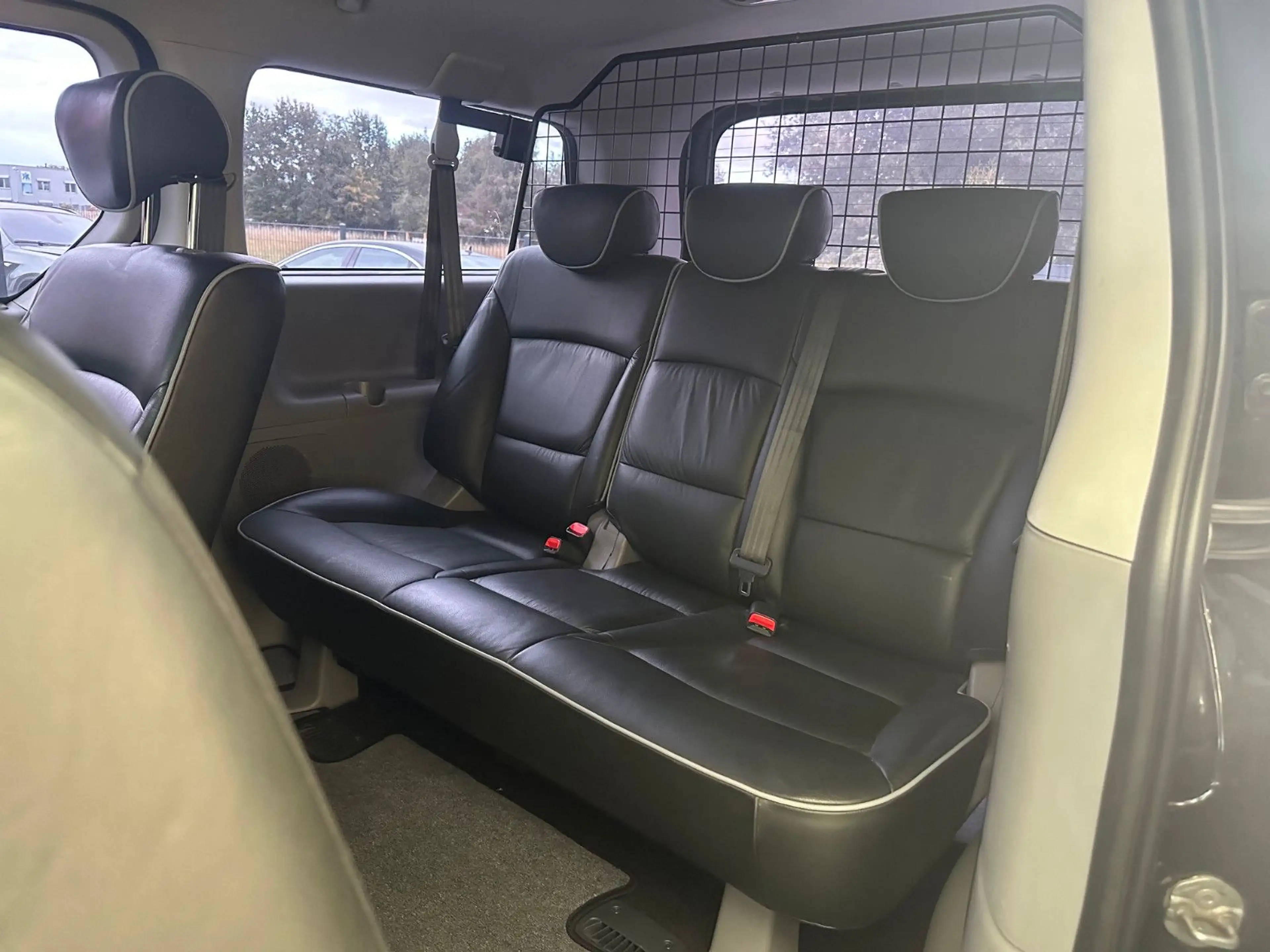 Hyundai H-1 H1 2.5 CRDi Travel Comfort+Leder+8 Sitze+AHK+ — photo 10