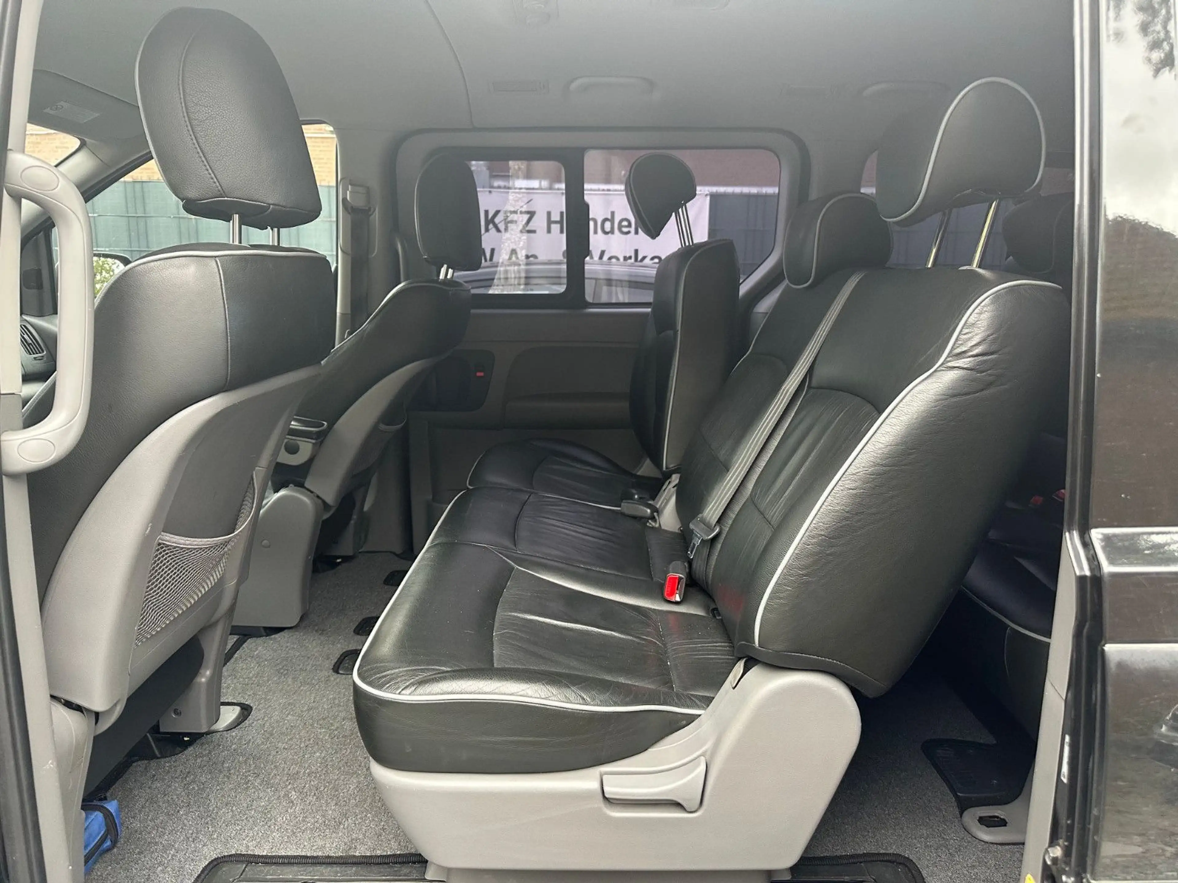 Hyundai H-1 H1 2.5 CRDi Travel Comfort+Leder+8 Sitze+AHK+ — photo 8
