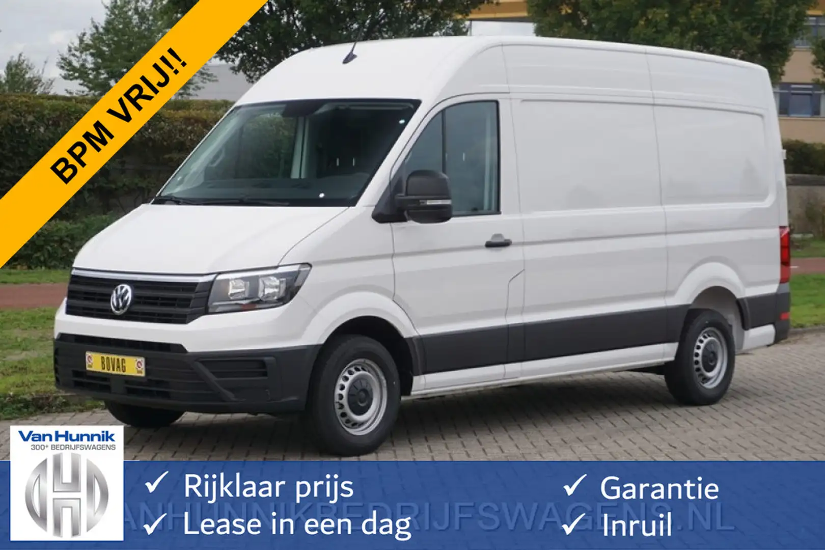 Volkswagen Crafter 35 177PK L3H3 AUT BPM VRIJ!! Airco, Navi, Camera, Wit - 1