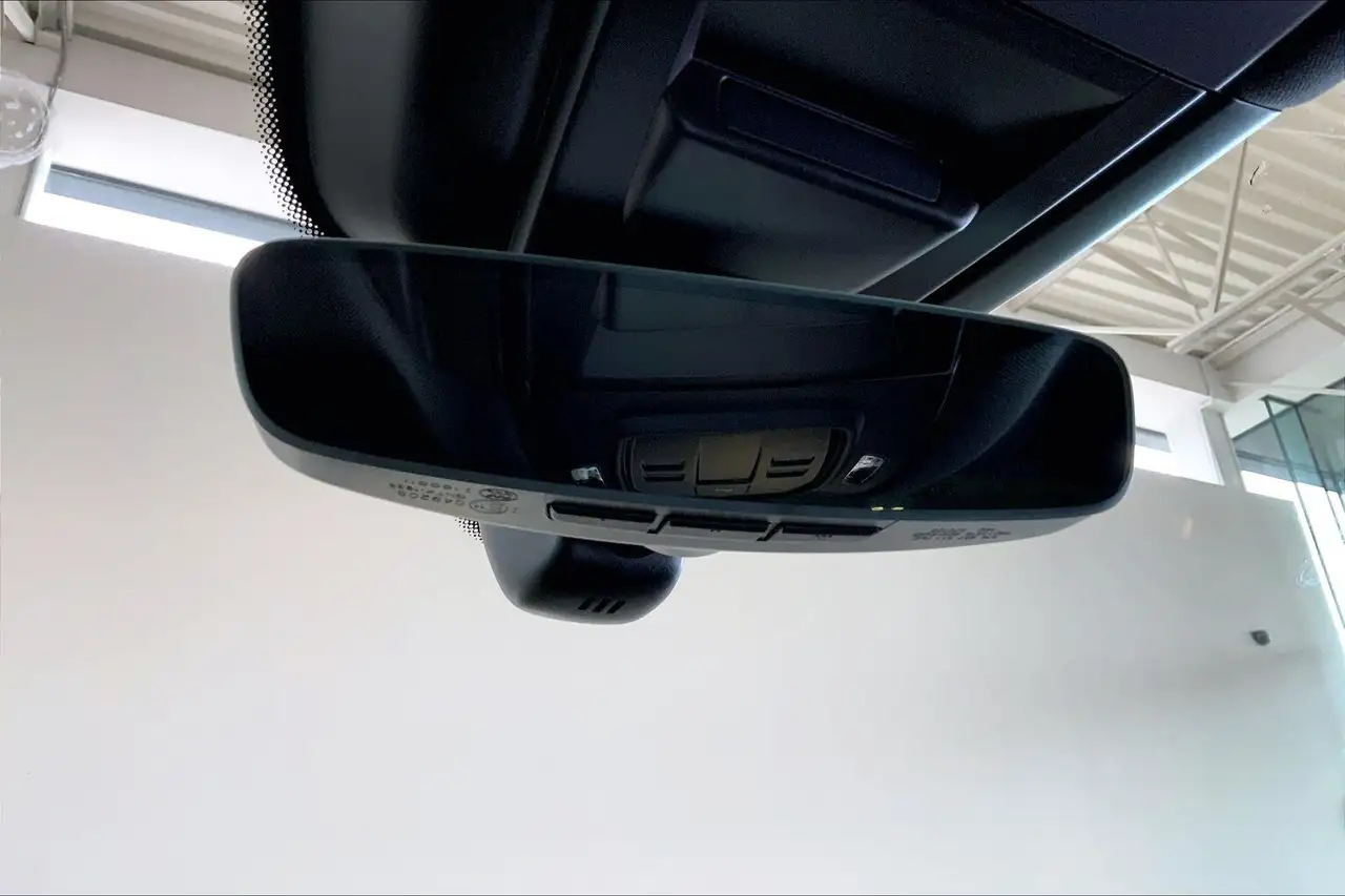 Porsche Cayenne снимка Porsche Cayenne
