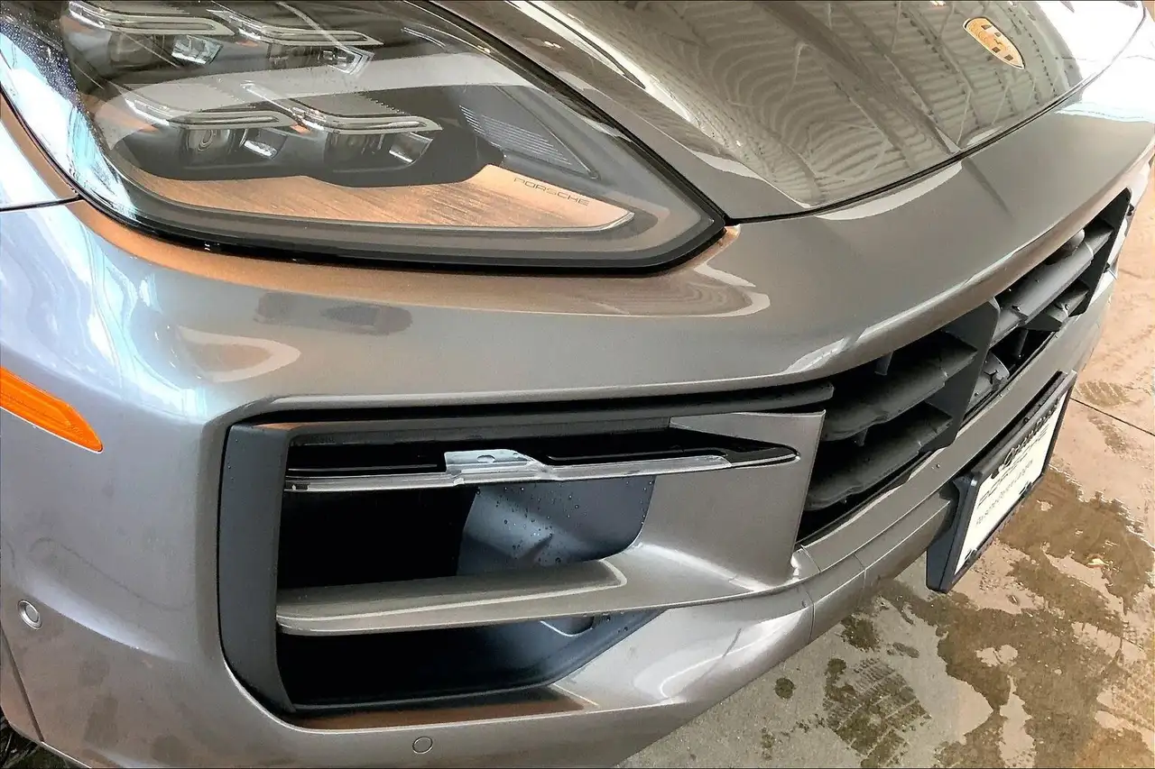 Porsche Cayenne снимка Porsche Cayenne