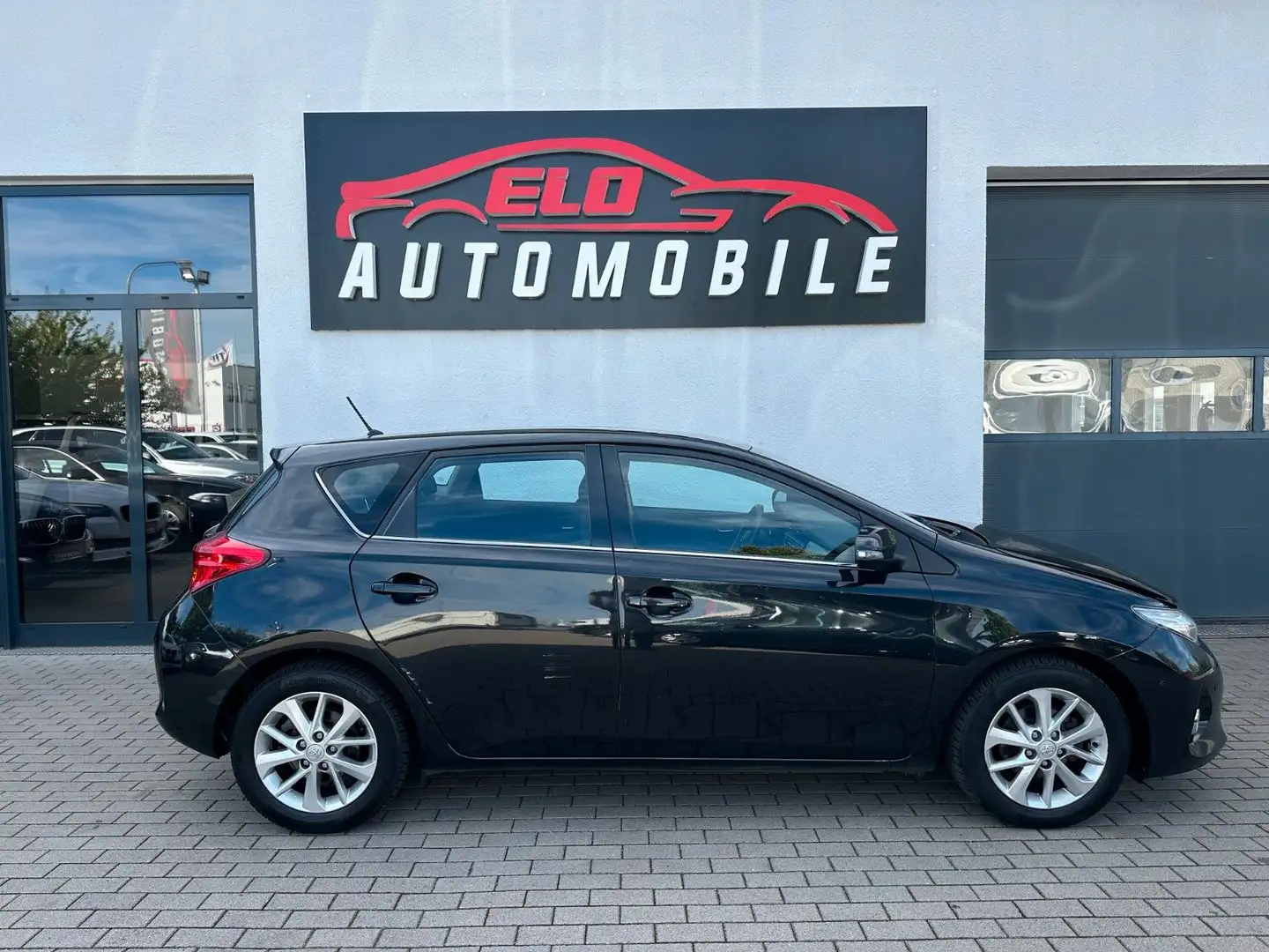 Toyota Auris Life+*Tempomat*Bluetooth*Sitzheizung* Schwarz - 2