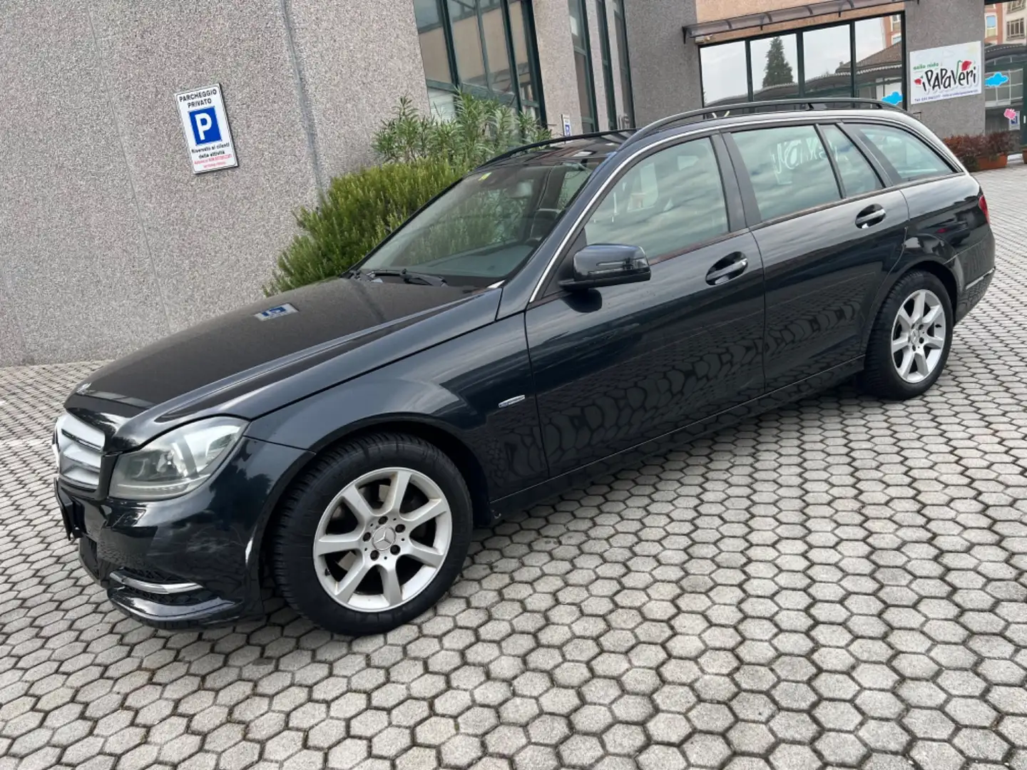 Mercedes-Benz C 200 C 200 CDI S.W. BlueEFFICIENCY Avantgarde crna - 1